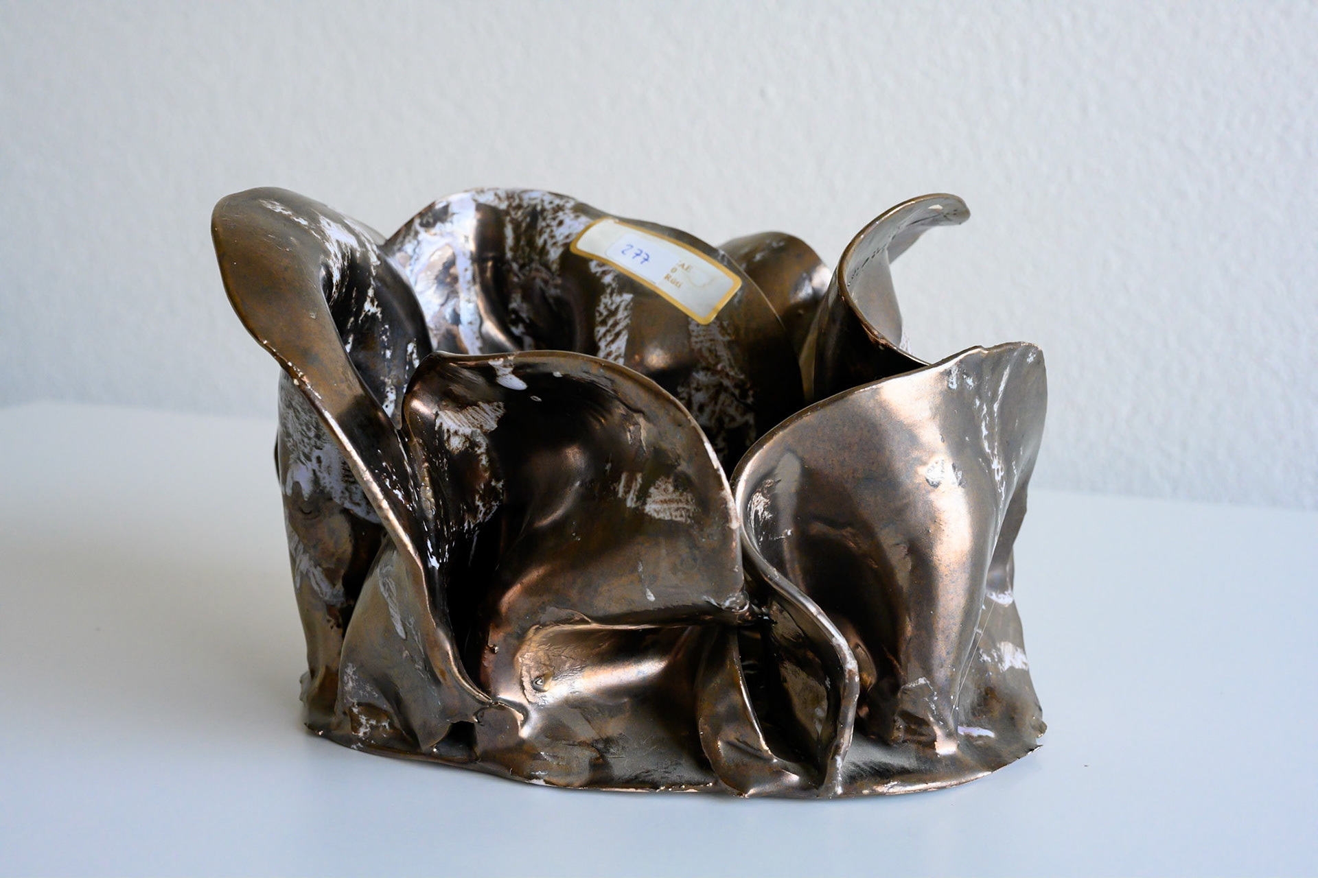Keramik 277: Schale, 23 cm lang, 23 cm breit, 15 cm hoch