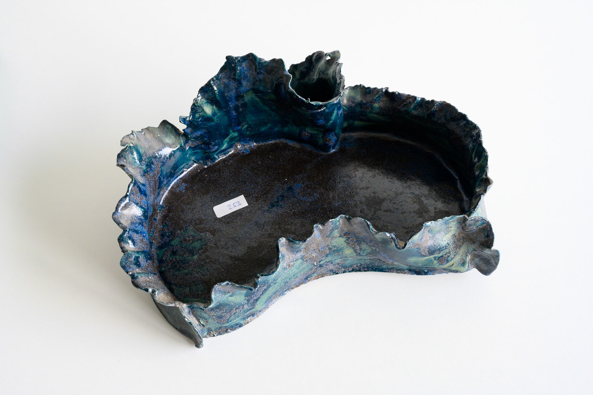 Keramik 253: Schale, 28 cm lang