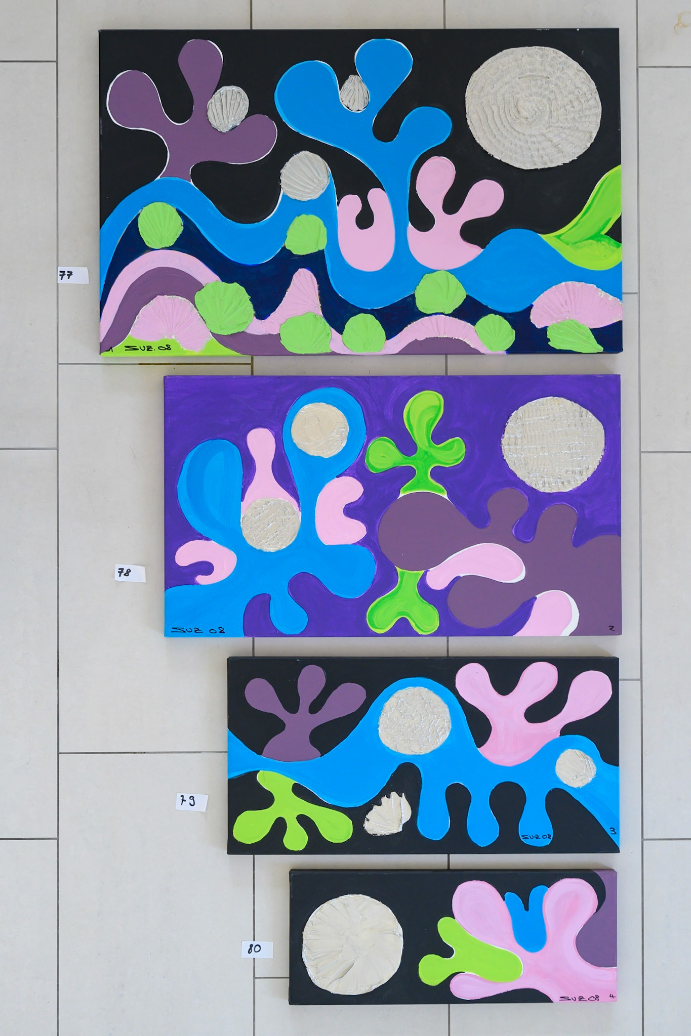 Acryl 77–80: 80 x 50, 70 x 40, 60 x 30,  50 x 20 cm.
