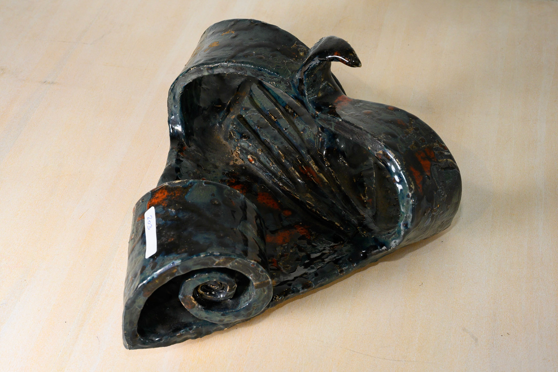 Keramik 203: Fruchtschale. BxTxH: 37 x 28 x 16 cm. NICHT MEHR VERFÜGBAR.