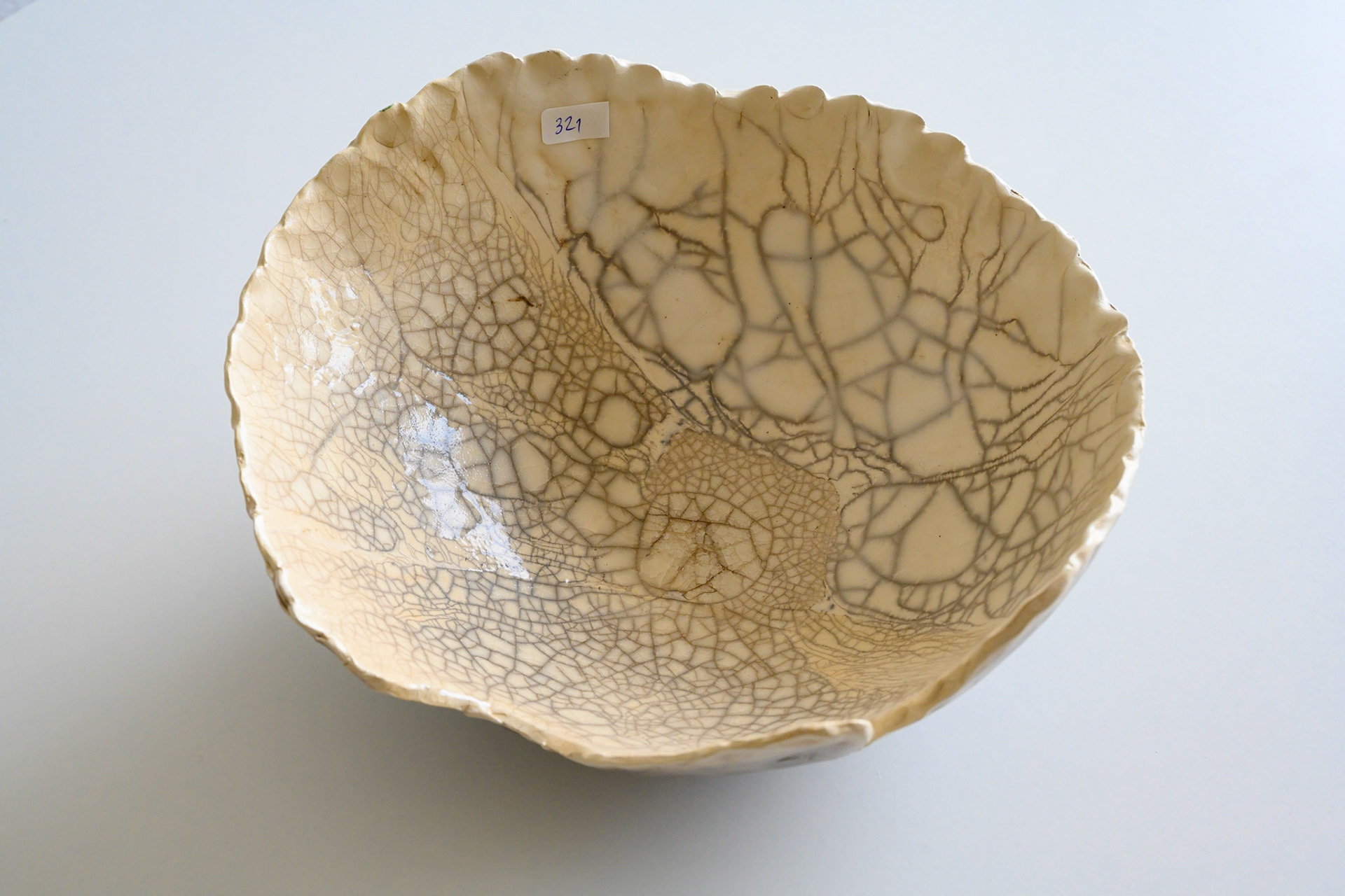 Keramik 321: Schale, BxTxH 24 x 23 x 11 cm – VERKAUFT