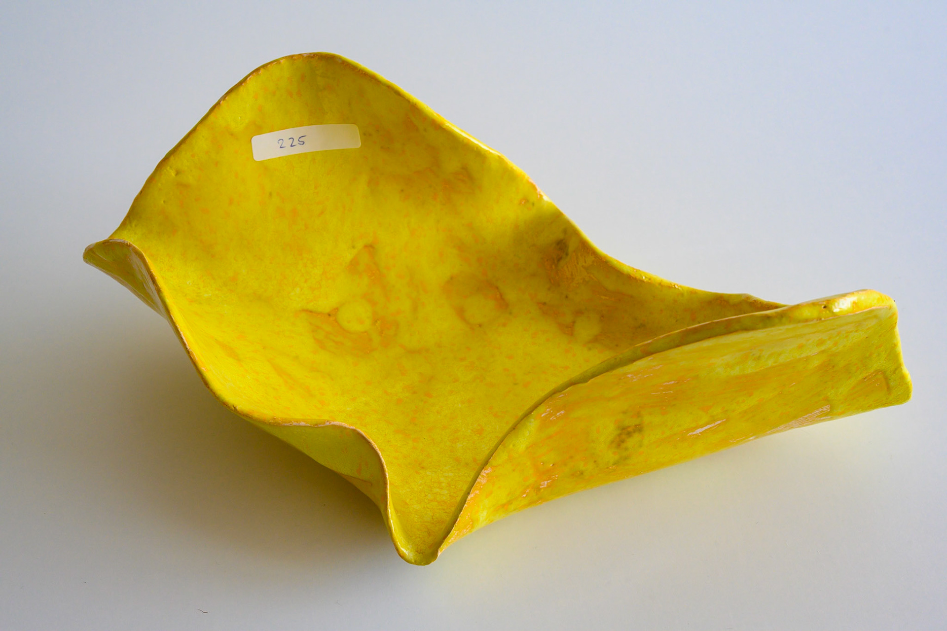 Keramik 225: Schale, 33 cm lang