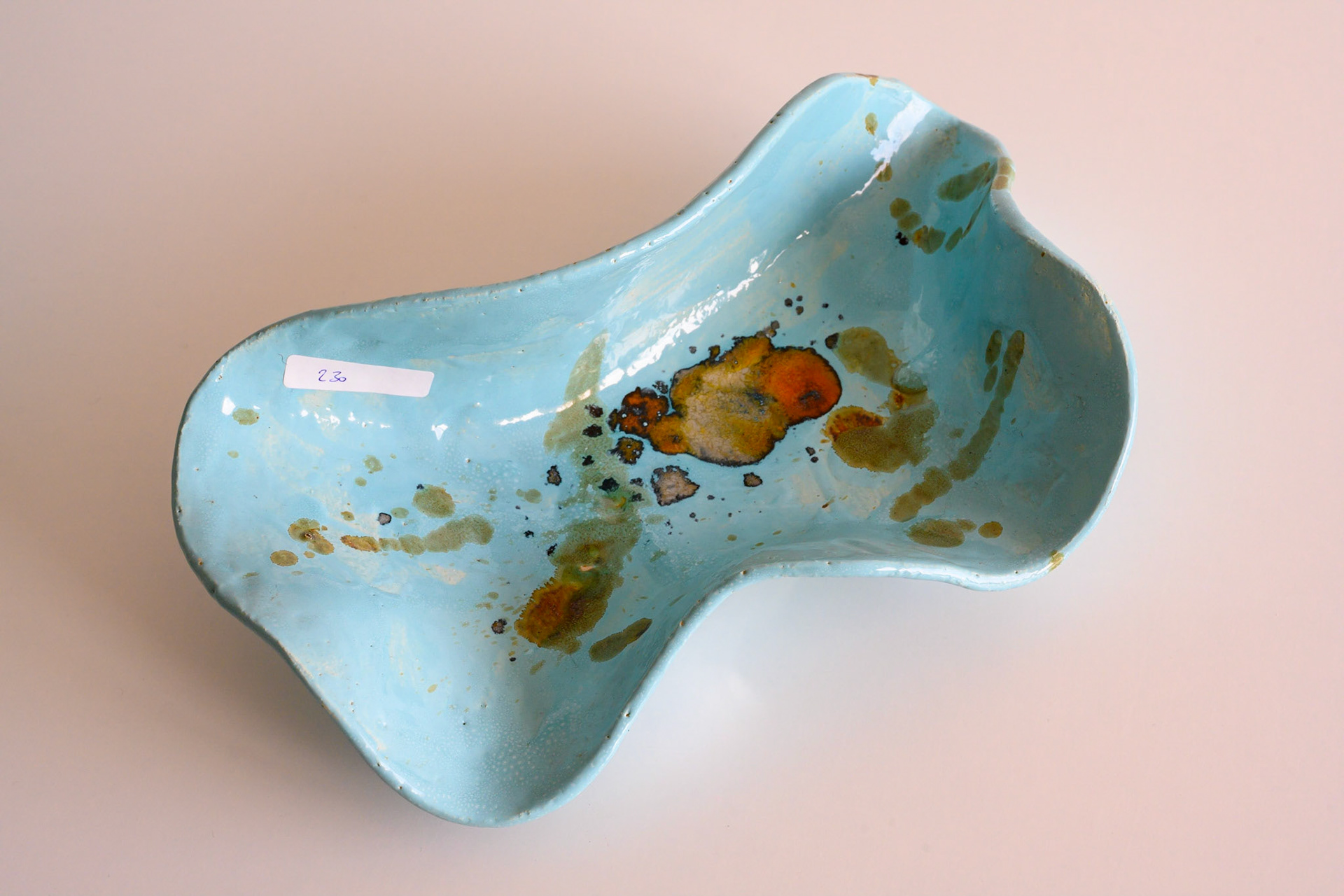 Keramik 230: Schale, 29 cm lang - VERKAUFT