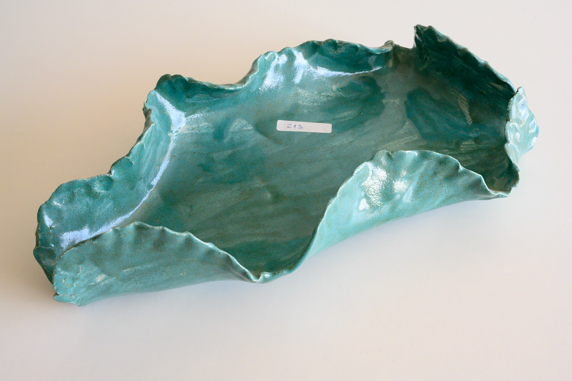 Keramik 213: Schale, 37 cm lang. VERKAUFT