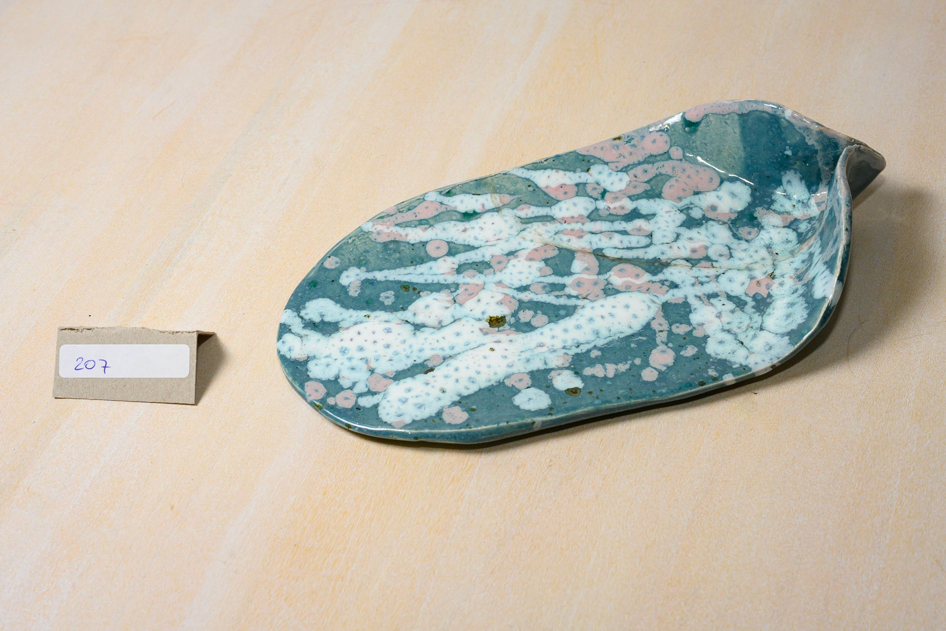Keramik 207: Butterplatte. BxTxH: 22 x 12 x 4 cm.