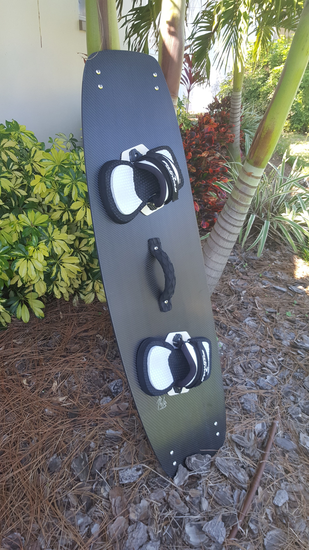 Maximo Design Group LLC Custom Kiteboards