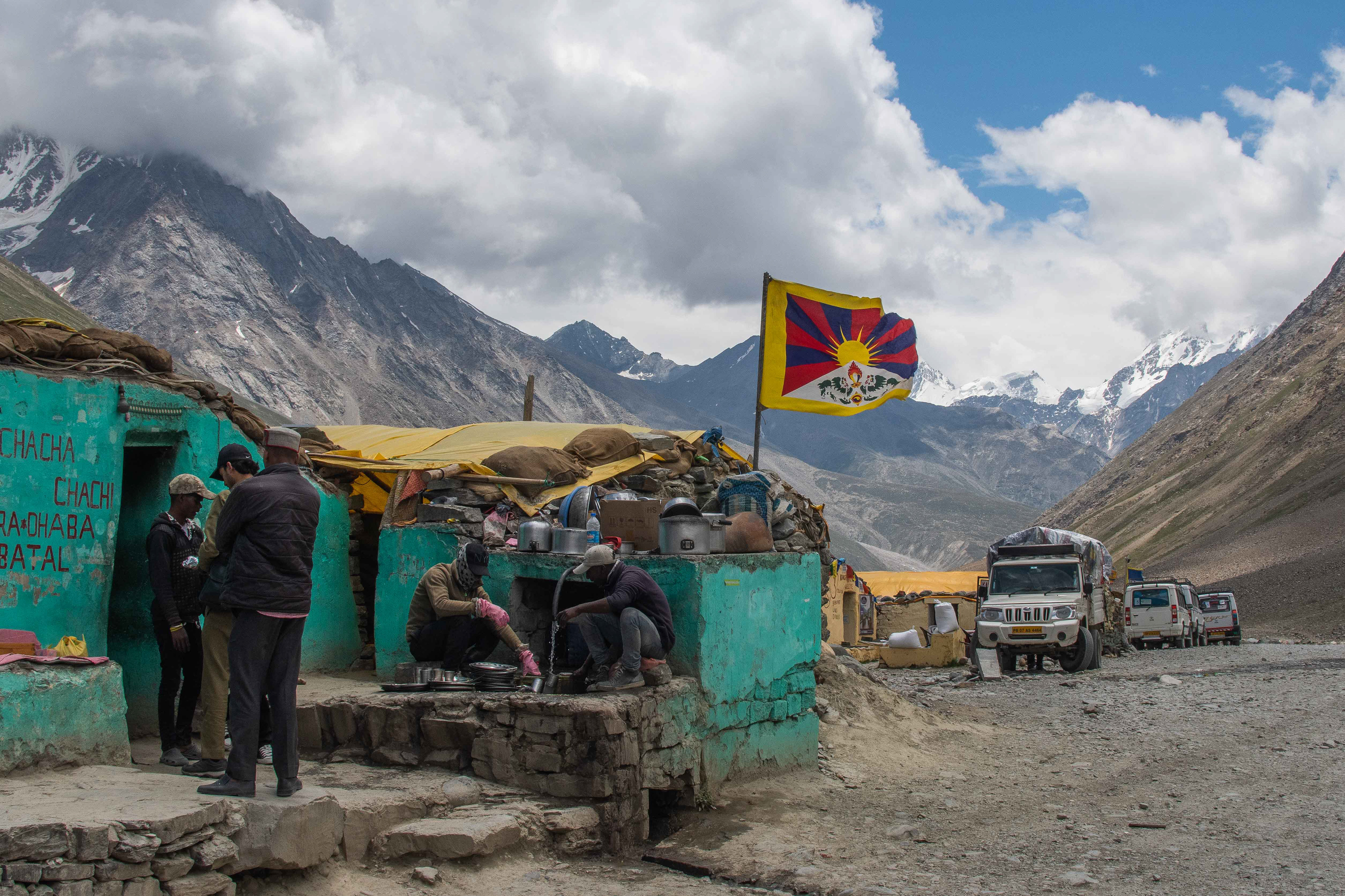 Entering the valley sees you leave the vast areas of Hindu India behind, with Tibetan Buddhism taking precedence.