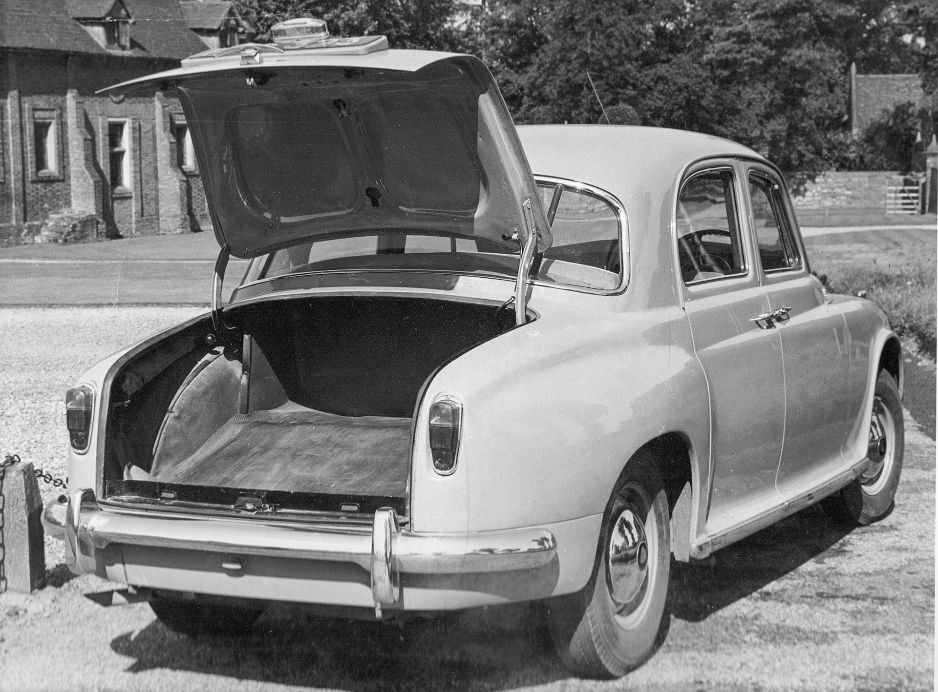 Rovers Saloon car P4 75 1955 - which had a larger boot than its predecessor.
