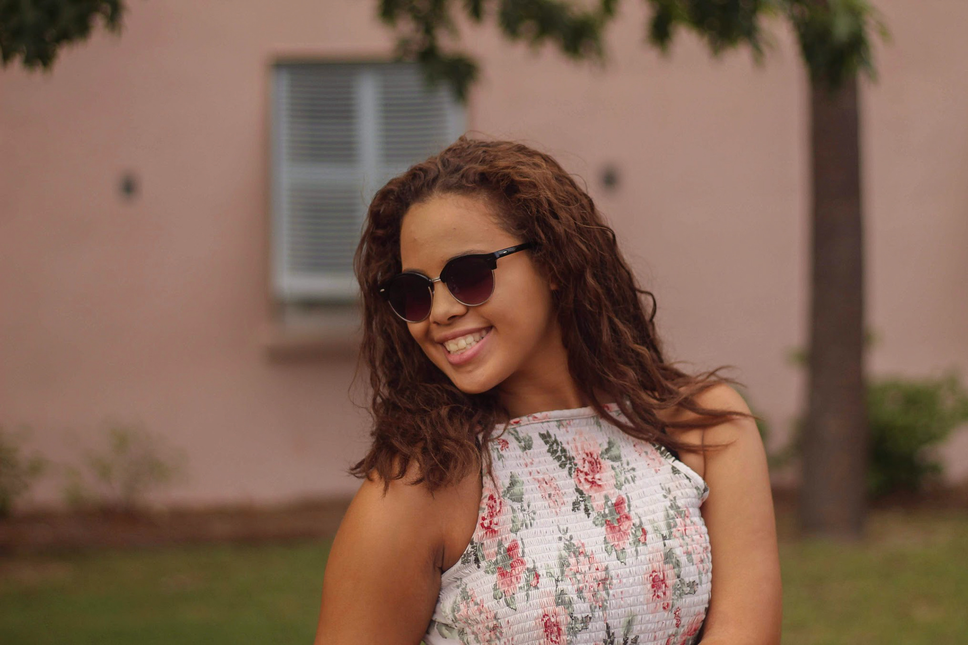 Flower, Gleam and Glow