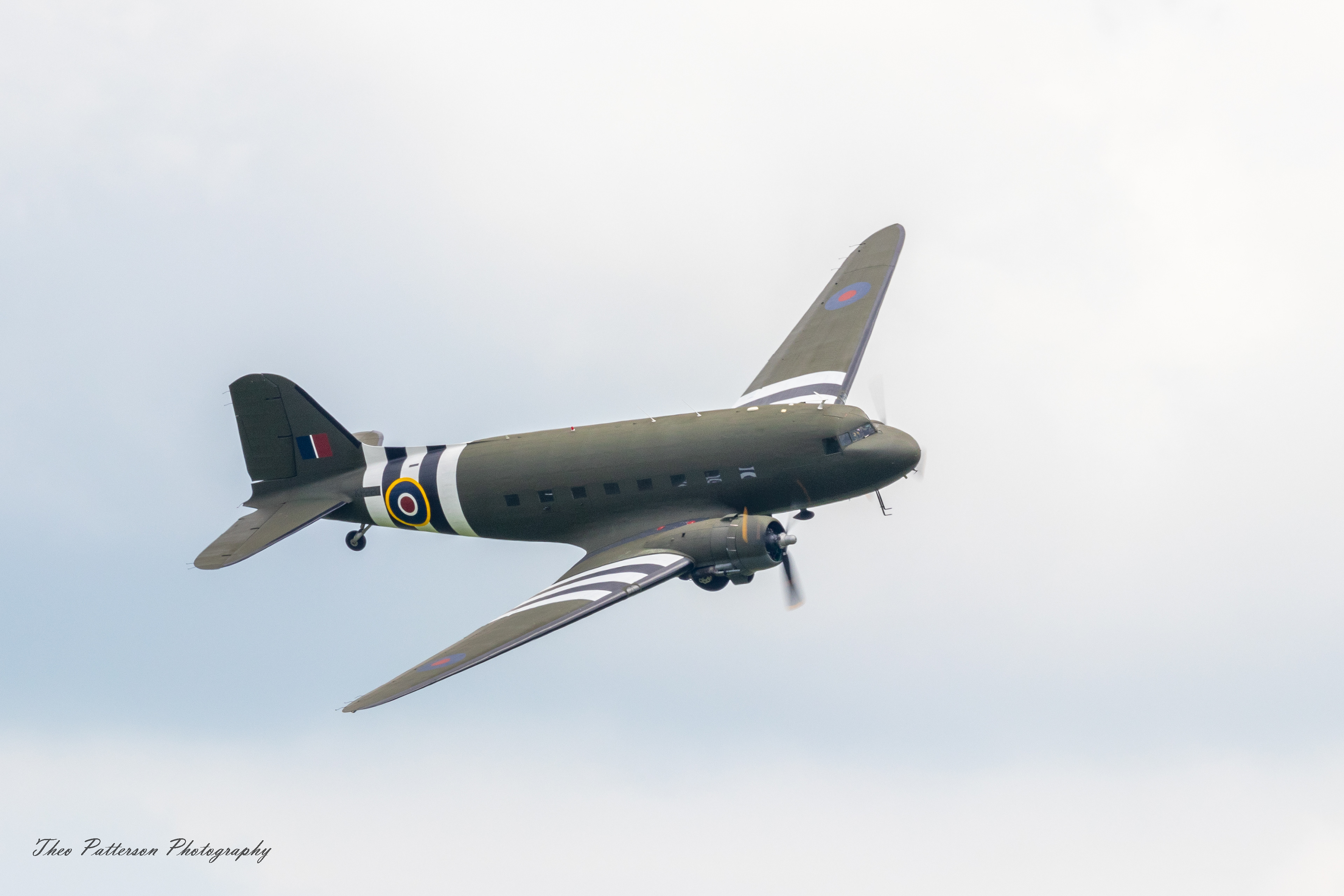 C47 Skytrain - KP220 Pegasus