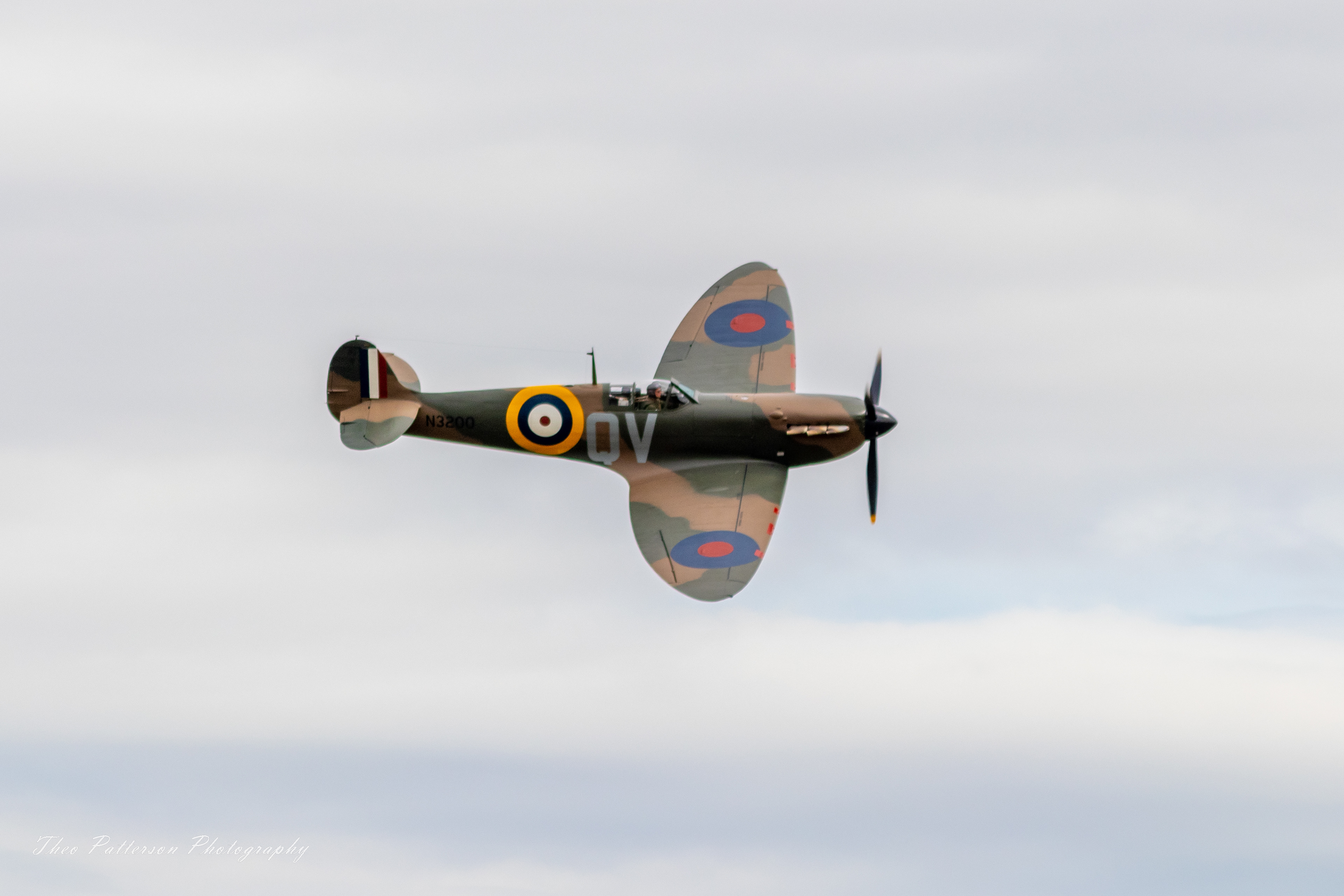 Supermarine Spitfire (N3200)