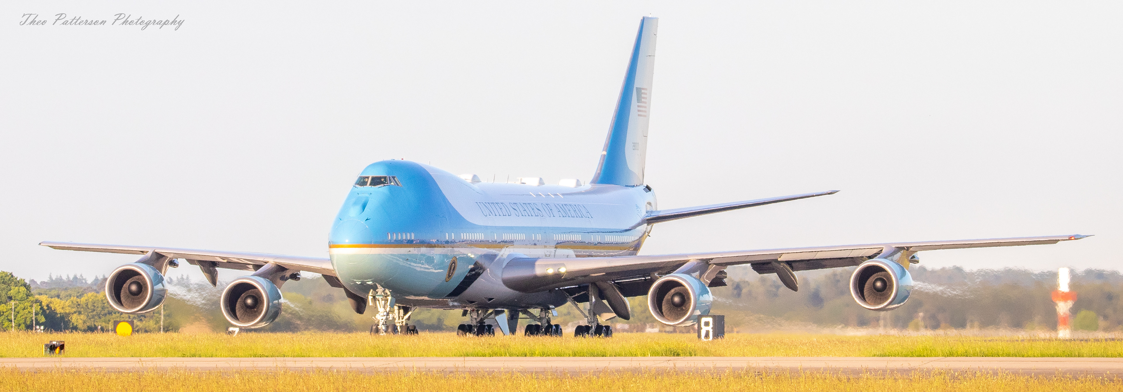 Boeing VC-25 "Air Force One" slowing down on the runway at RAF Mildenhall. Tail Number - 28000