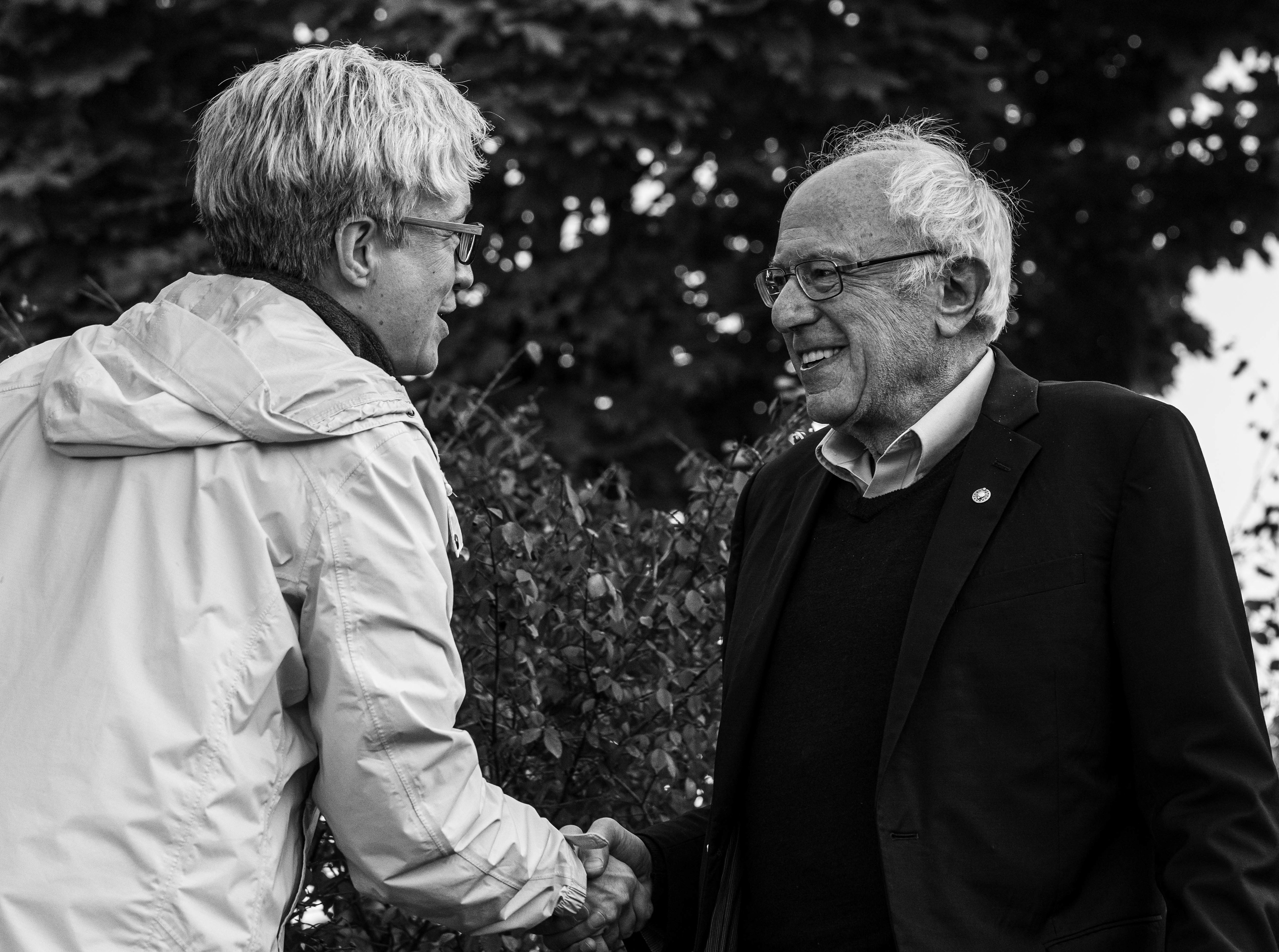 Vermont senator, and lifelong politician, Bernie Sanders shakes hands with Tina Kotek, a candidate for Oregon governor in the midterm elections. Vermont Senator Bernie Sanders joined Oregon’s Democratic party leaders at the University of Oregon’s Erb Memorial Union for a rally in support of Oregon Democrat Gubernatorial candidate Tina Kotek, on Thursday, Oct., 27th, 2022. (Maddie Stellingwerf/ Emerald)