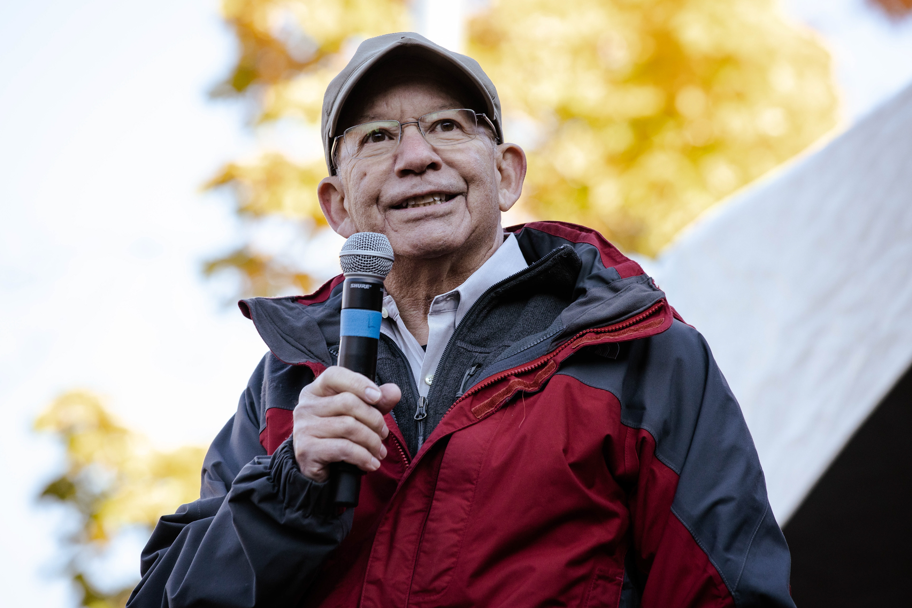 Peter DeFazio, a United States representative, scans the crowd in the midst of his speech in support of the democratic candidates in the midterm elections. Vermont Senator Bernie Sanders joined Oregon’s Democratic party leaders at the University of Oregon’s Erb Memorial Union for a rally in support of Oregon Democrat Gubernatorial candidate Tina Kotek, on Thursday, Oct., 27th, 2022. (Maddie Stellingwerf/ Emerald)