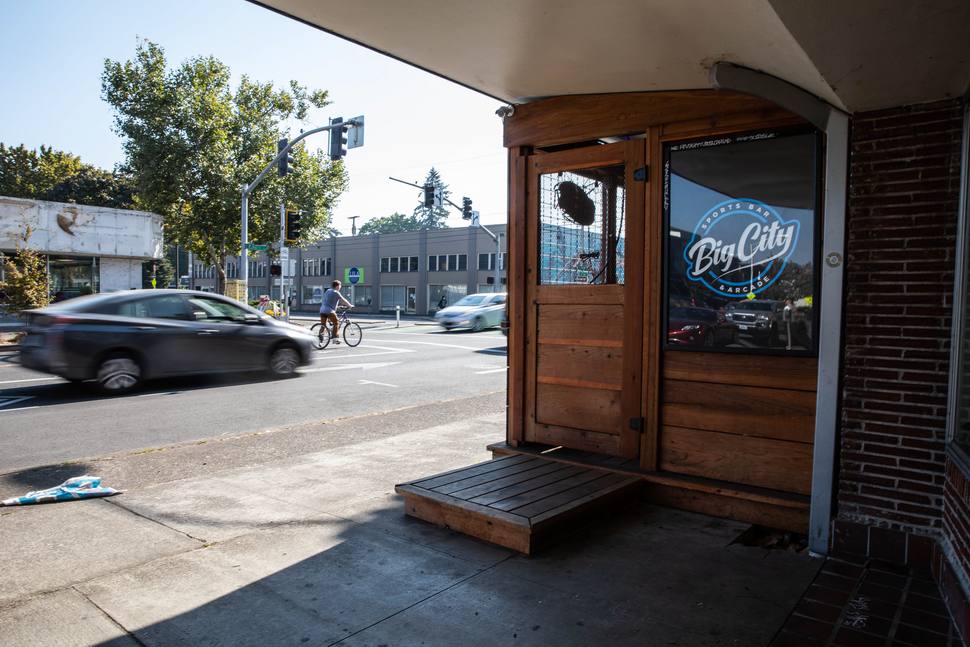 Located on Willamette St. and 13th Ave., "Big City Gamin'" is another option for a night full of drinking and gaming. Arcade bars offer the best of both worlds for anyone looking to go to an arcade with the added element of bar amenities. (Maddie Stellingwerf/Emerald)