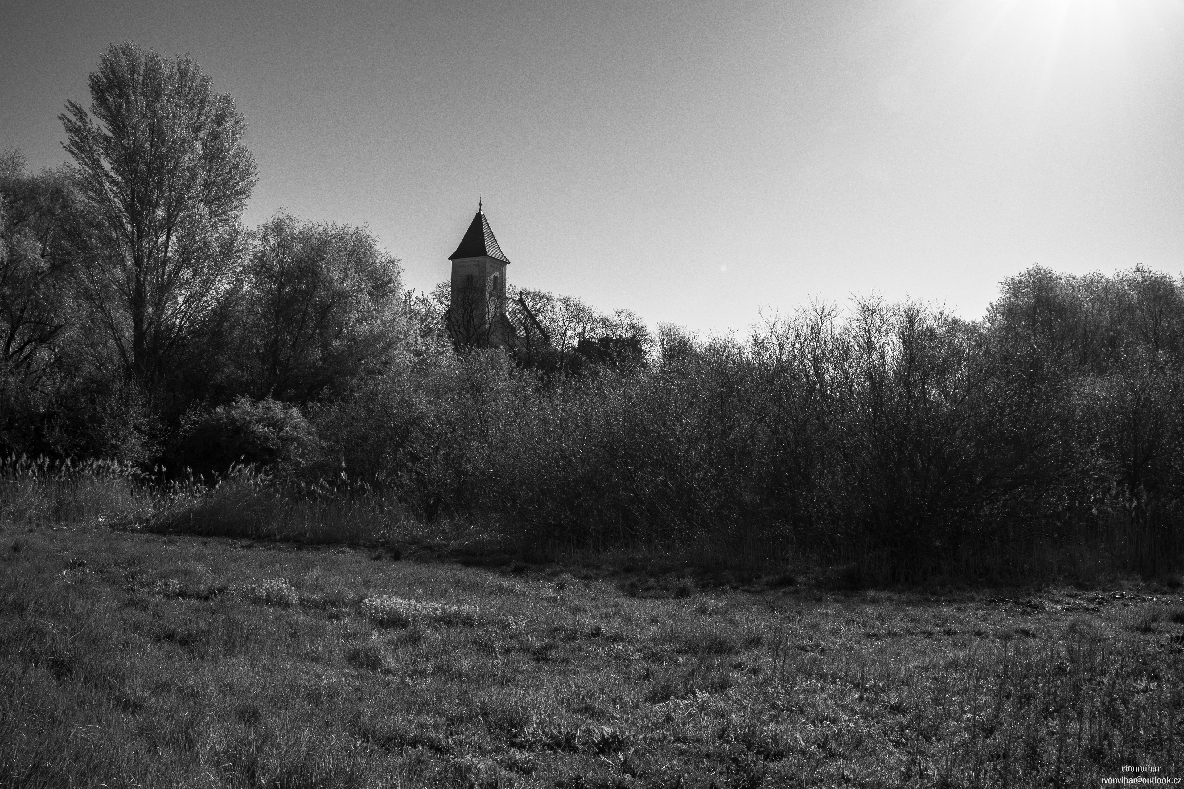 Kostel sv. Jana a Pavla (Praha - Třebonice, 27.4.26)