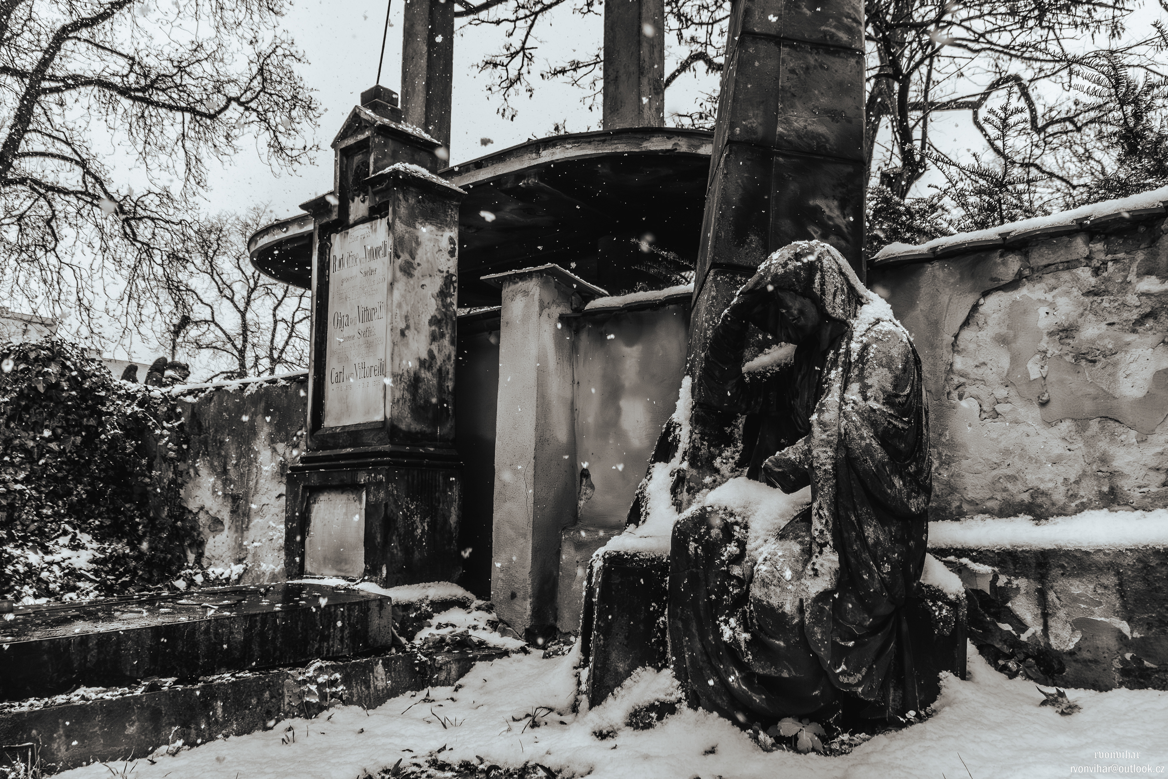 Olšanské hřbitovy (Olšany Cemetery, 26.11.25)