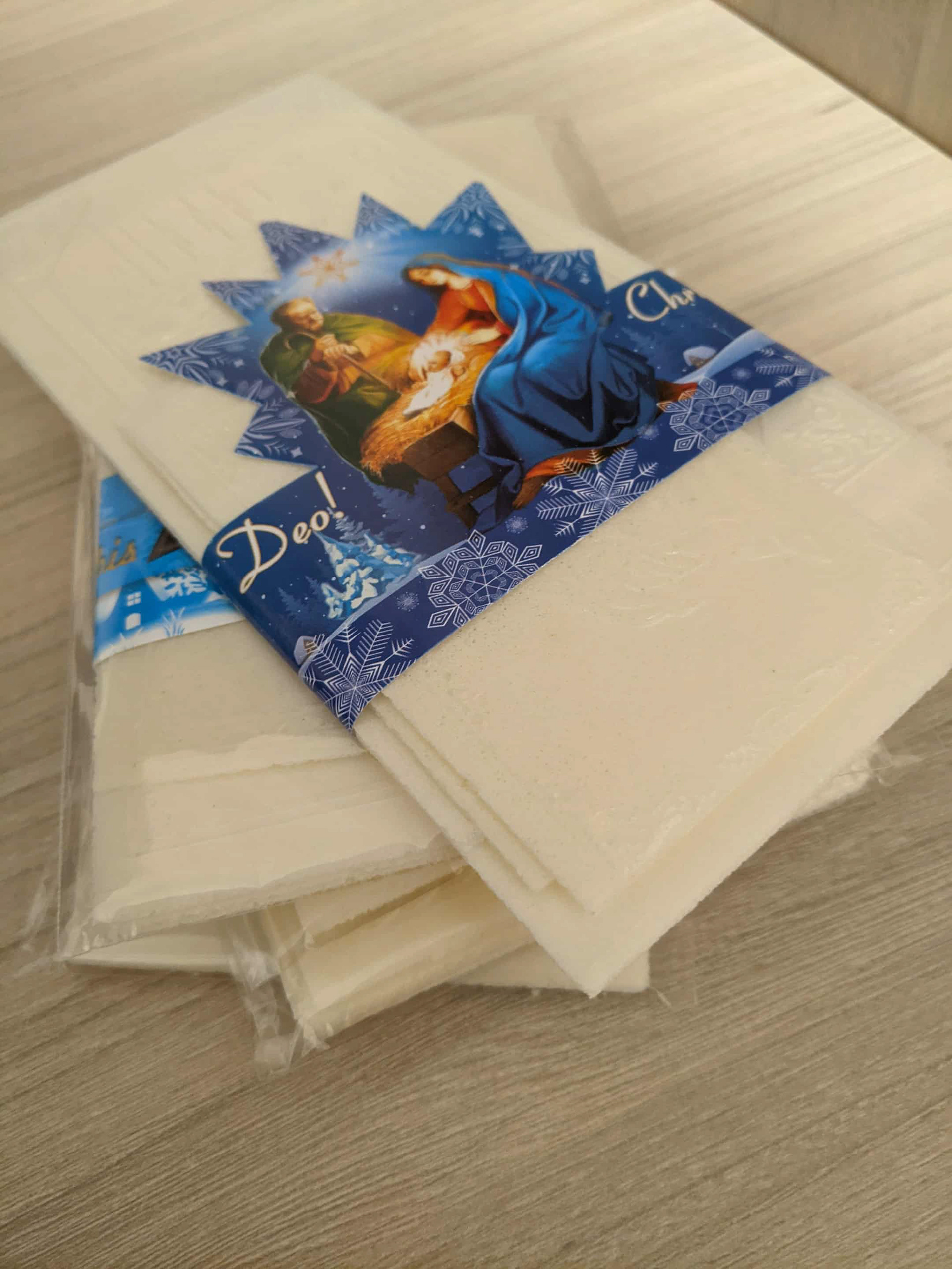 Opłatek przygotowany do wymiany w diasporze - Nebraska, grudzień 2025