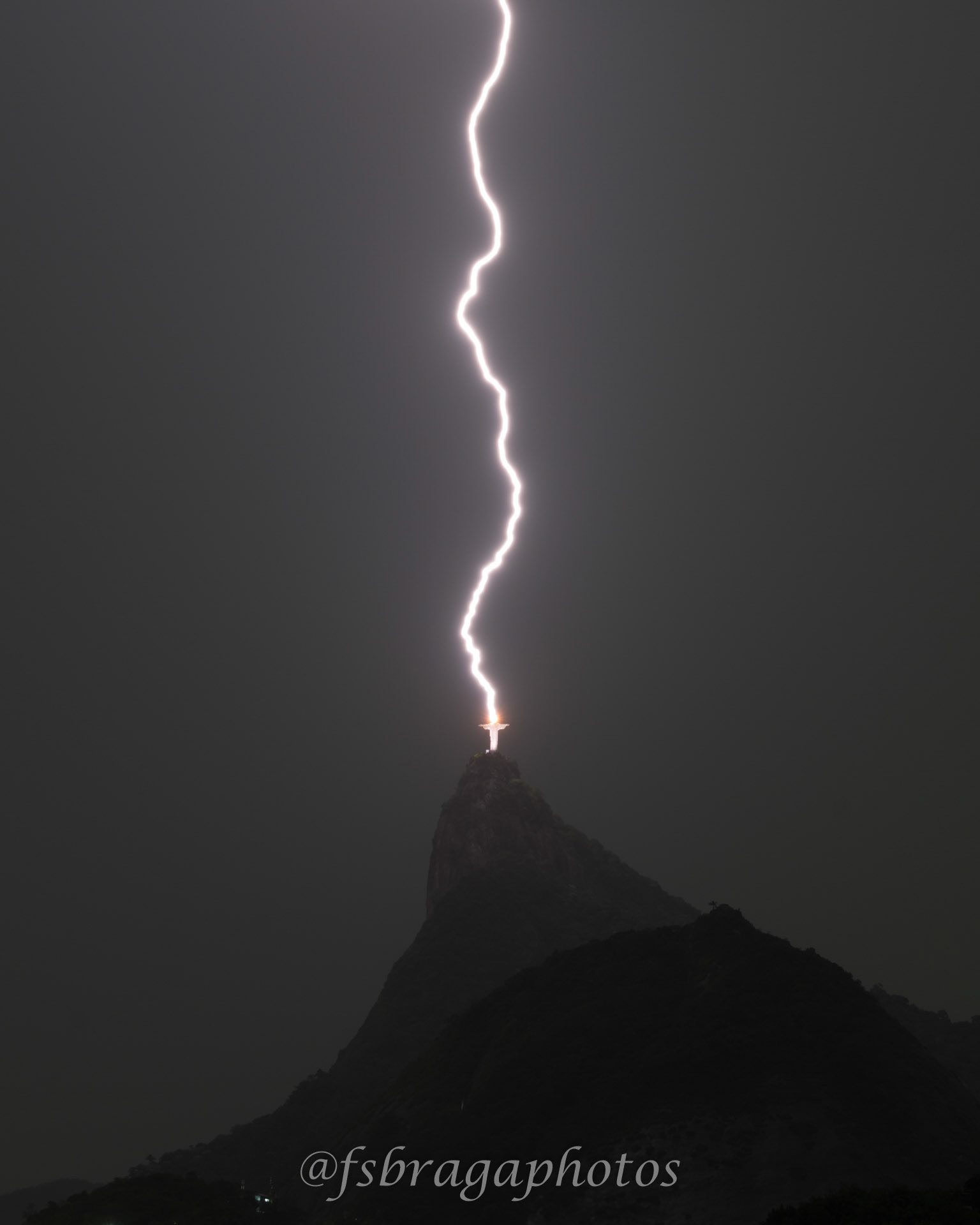 Raio Divino / Divine Lightning