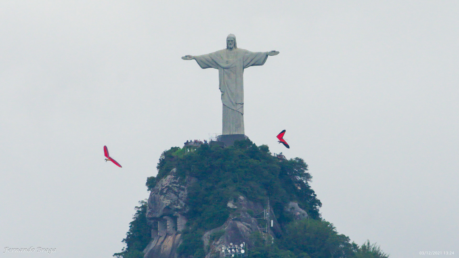 Registro do voo dos pilotos de asa delta , Fernando Palermo , Bique e Eduardo Palermo , Campao.