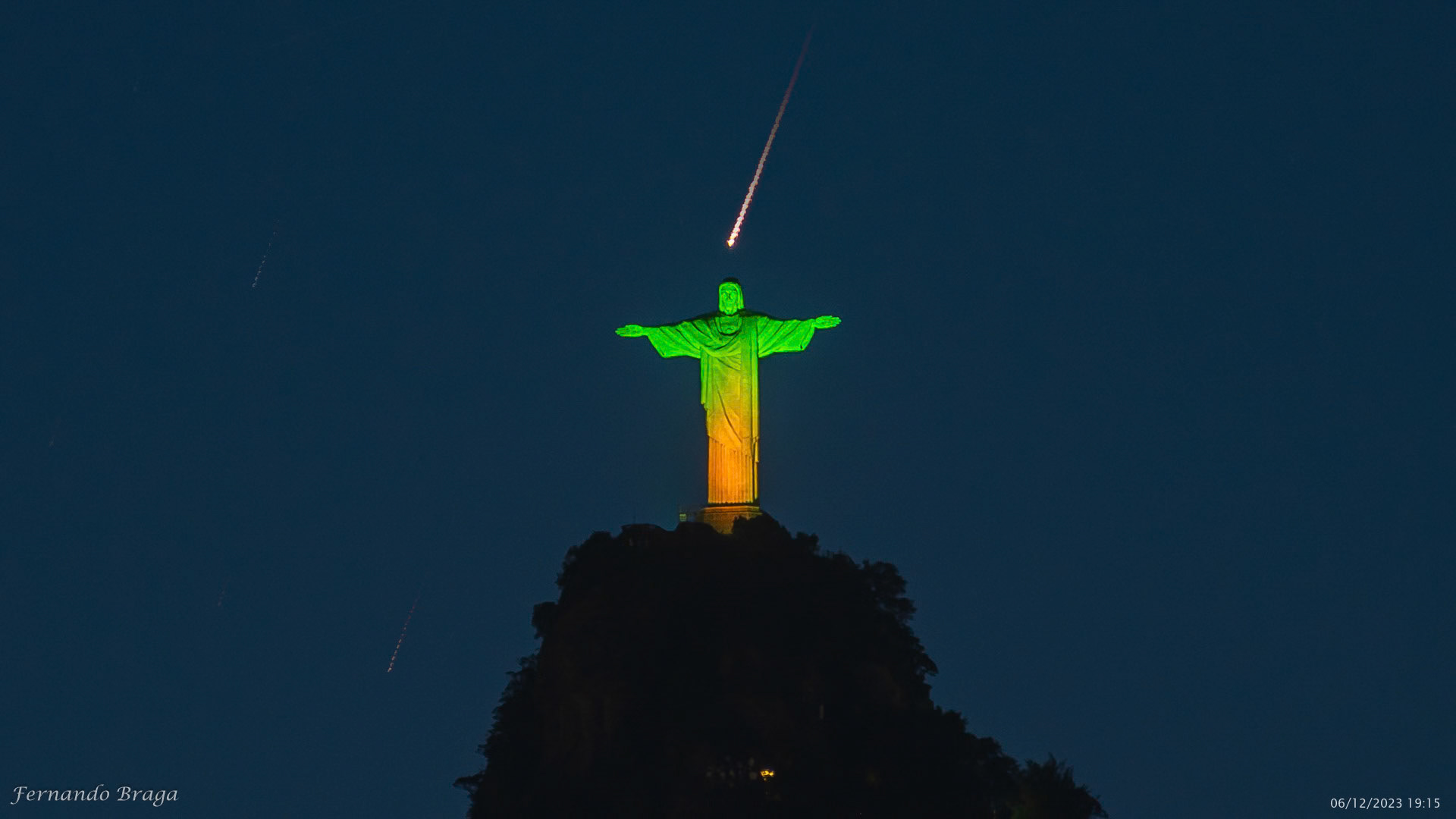Cristo e Mercúrio celebrando a Última Rodada do Brasileirão - 150 fotos