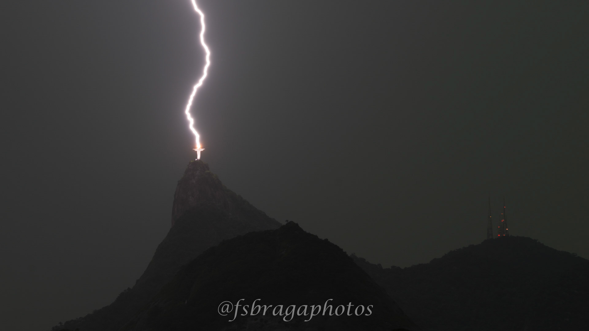 Raio Divino / Divine Lightning