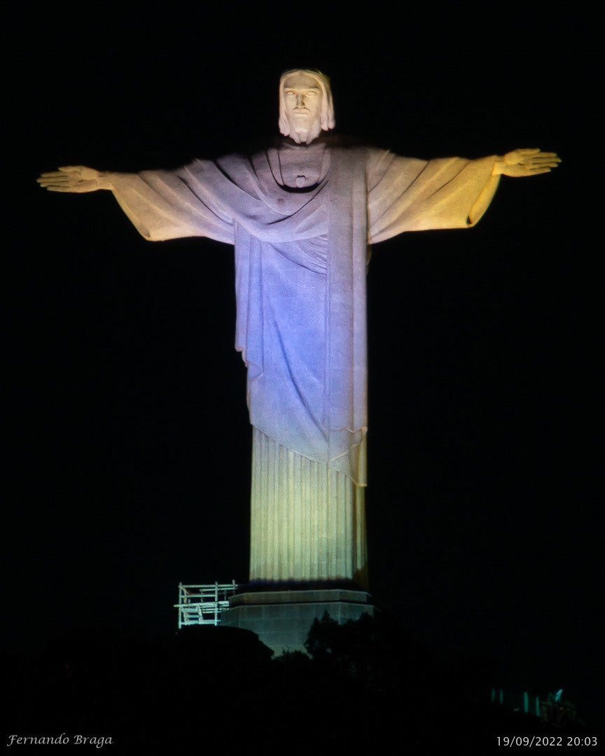 Iluminação em homenagem a cidade de Pinheiral/RJ