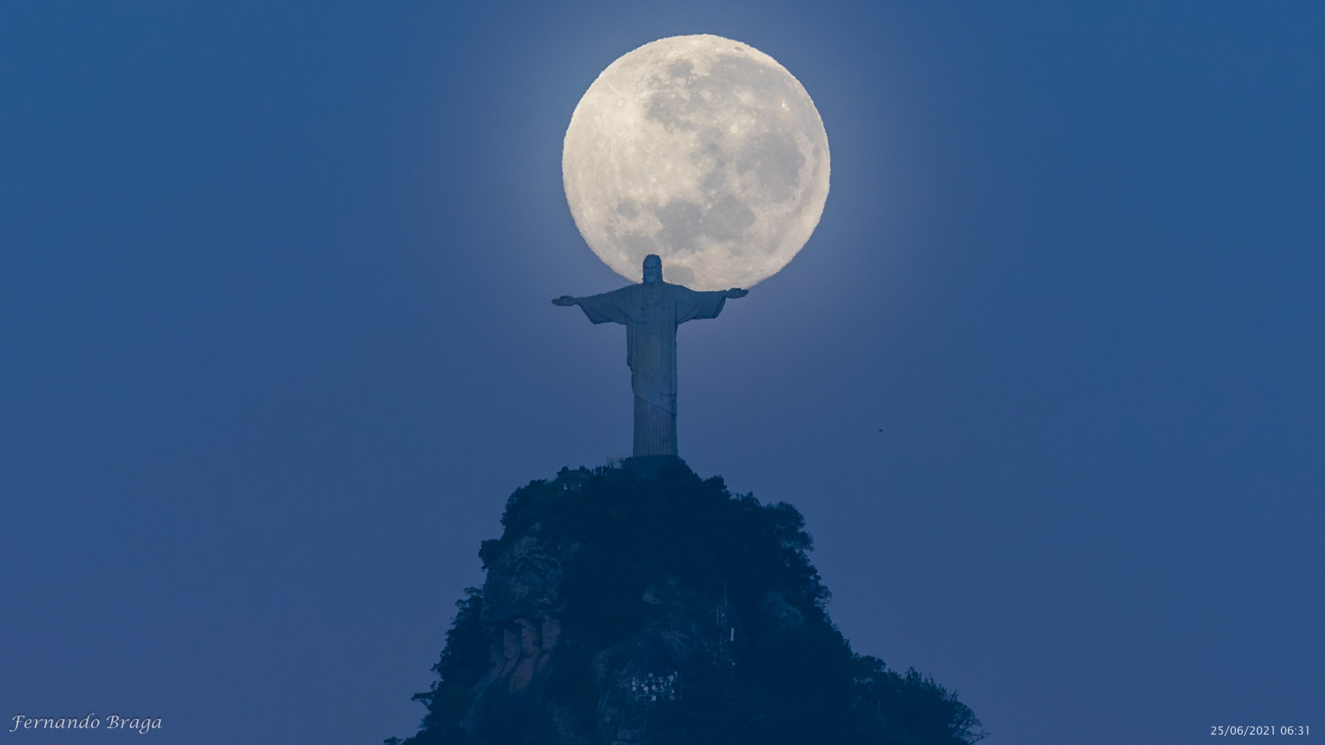 Blessed Moon - Heavy load