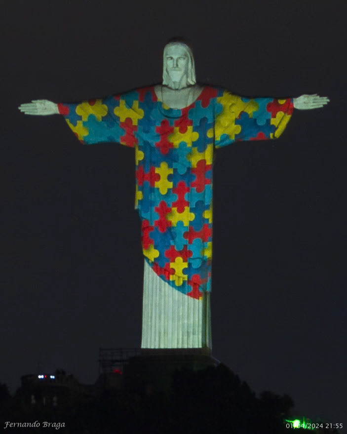 Iluminação especial do Dia Mundial de Conscientização do Autismo