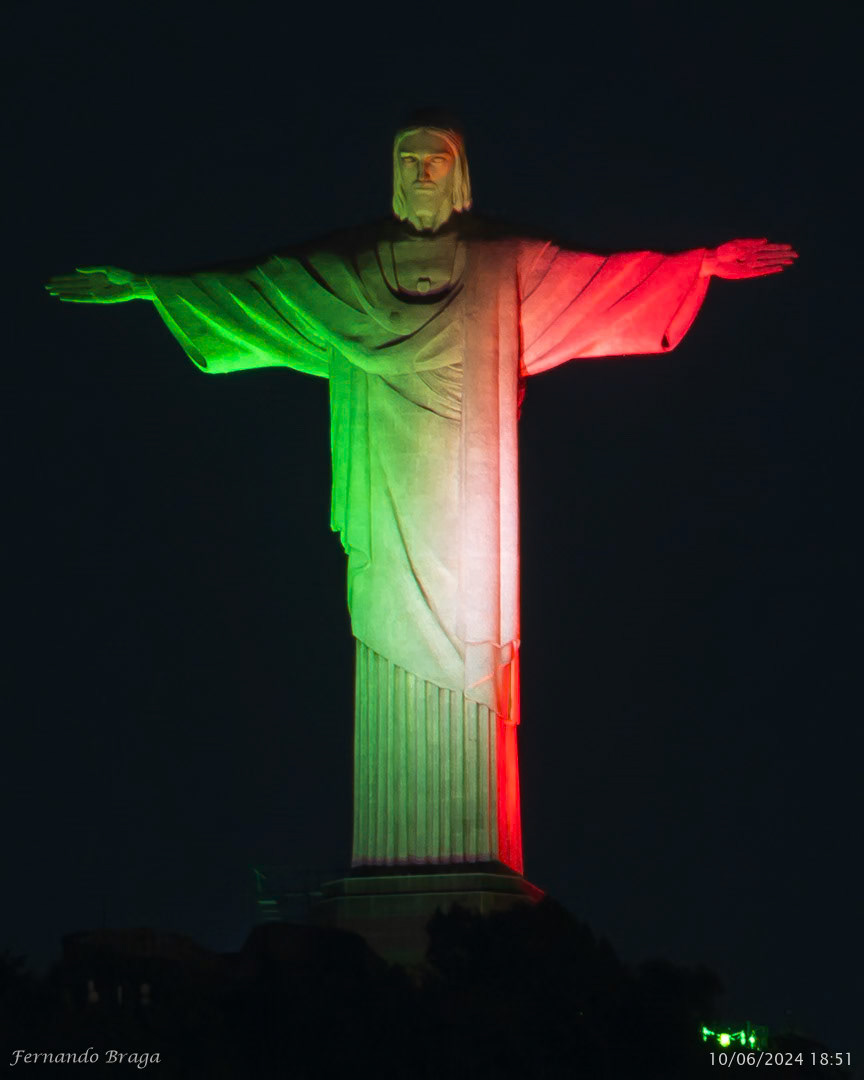 Iluminação celebrando Portugal