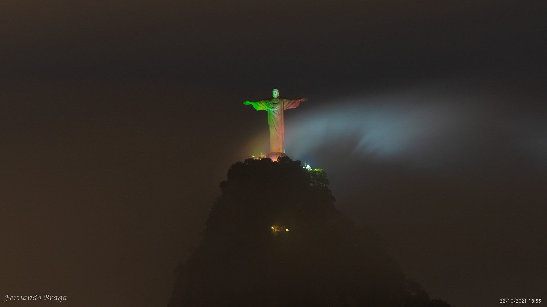 Cristo Tricolor em Homenagem ao Papa João Paulo II