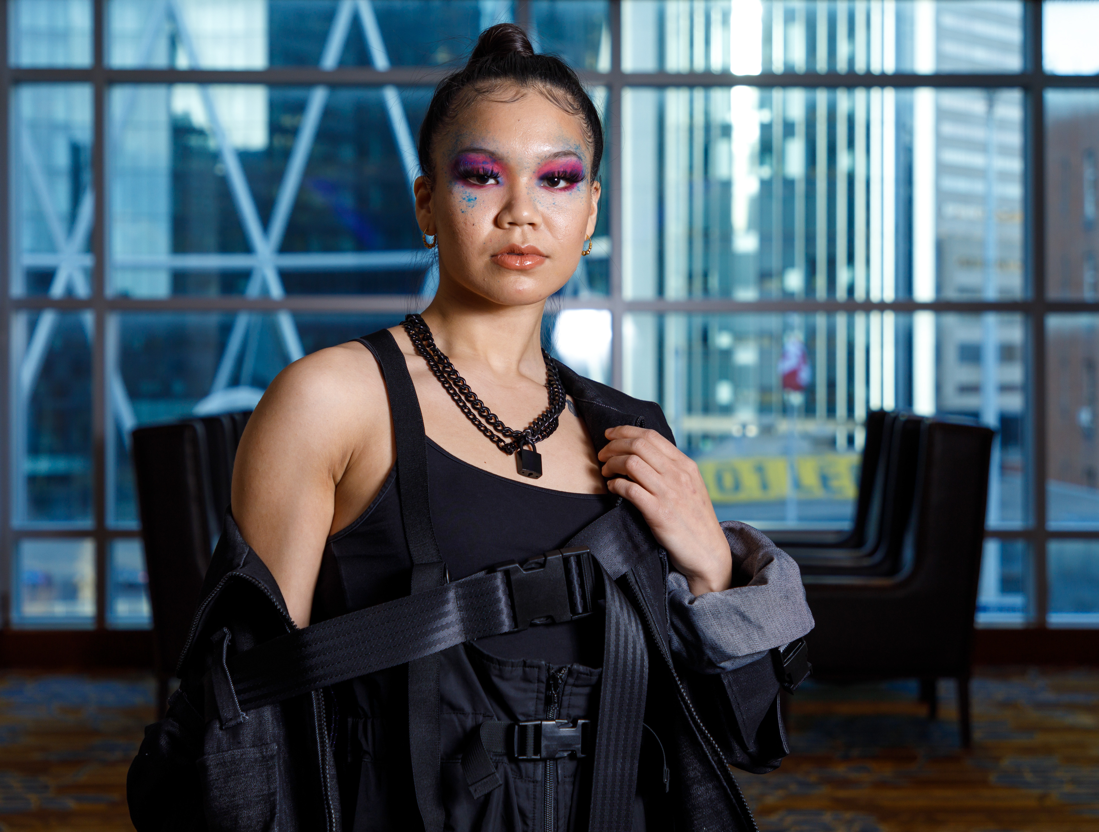 Sanchez performed with dance at 5th IFAW as a model with enjoy intense hip-hop dance.