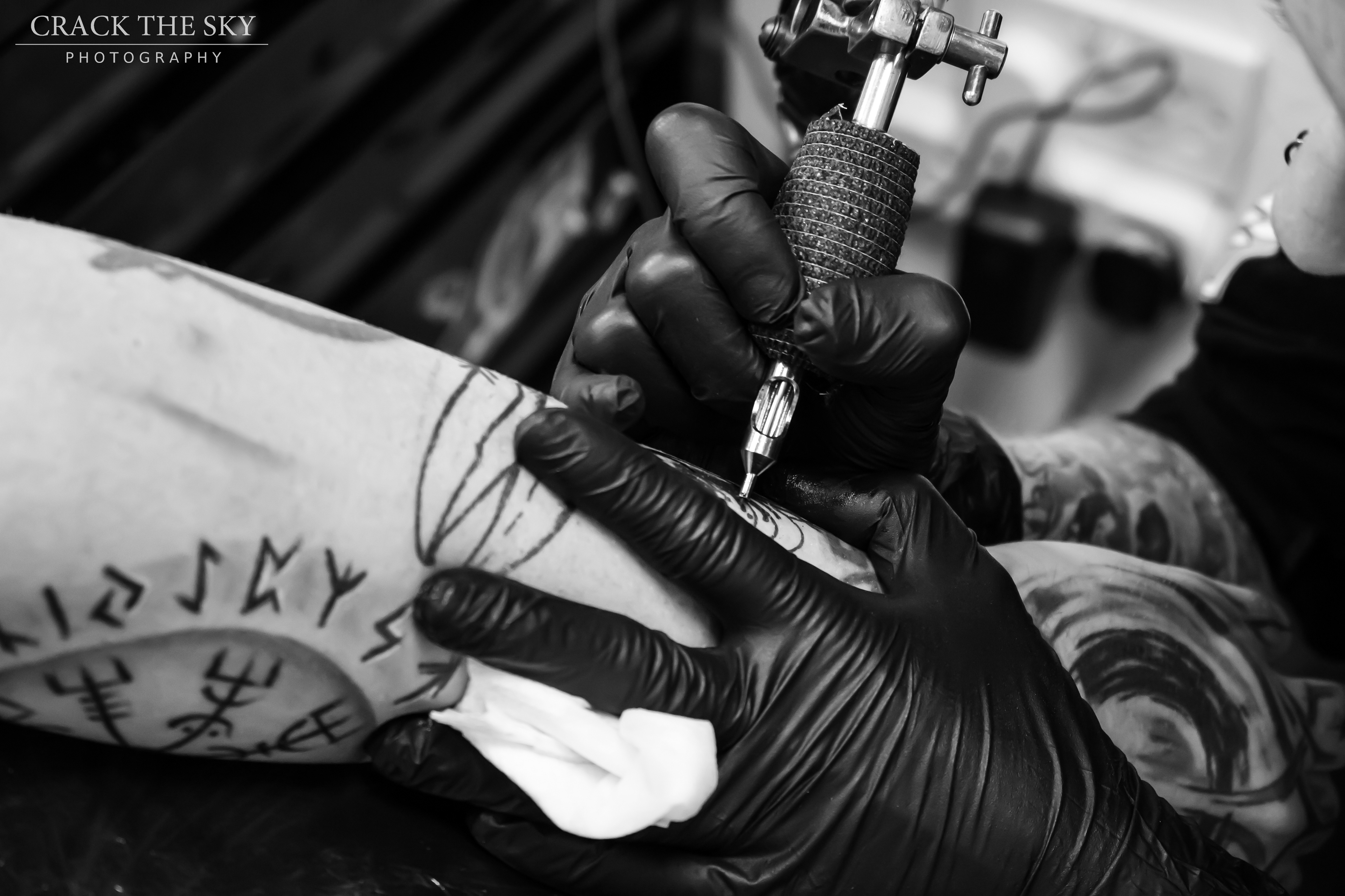Tattooing by @caz_gold (instagram)