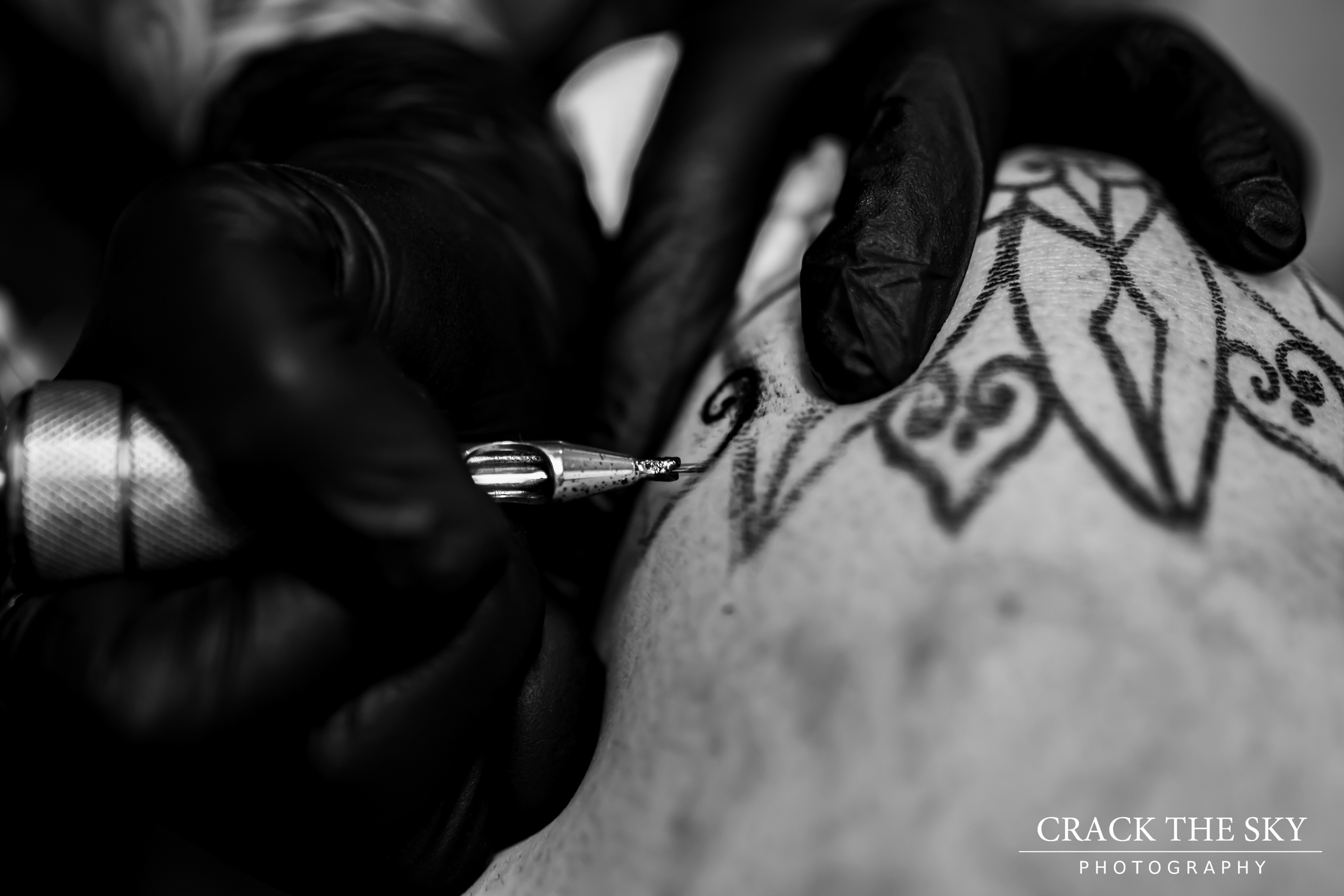 Tattoooing the Kneecap