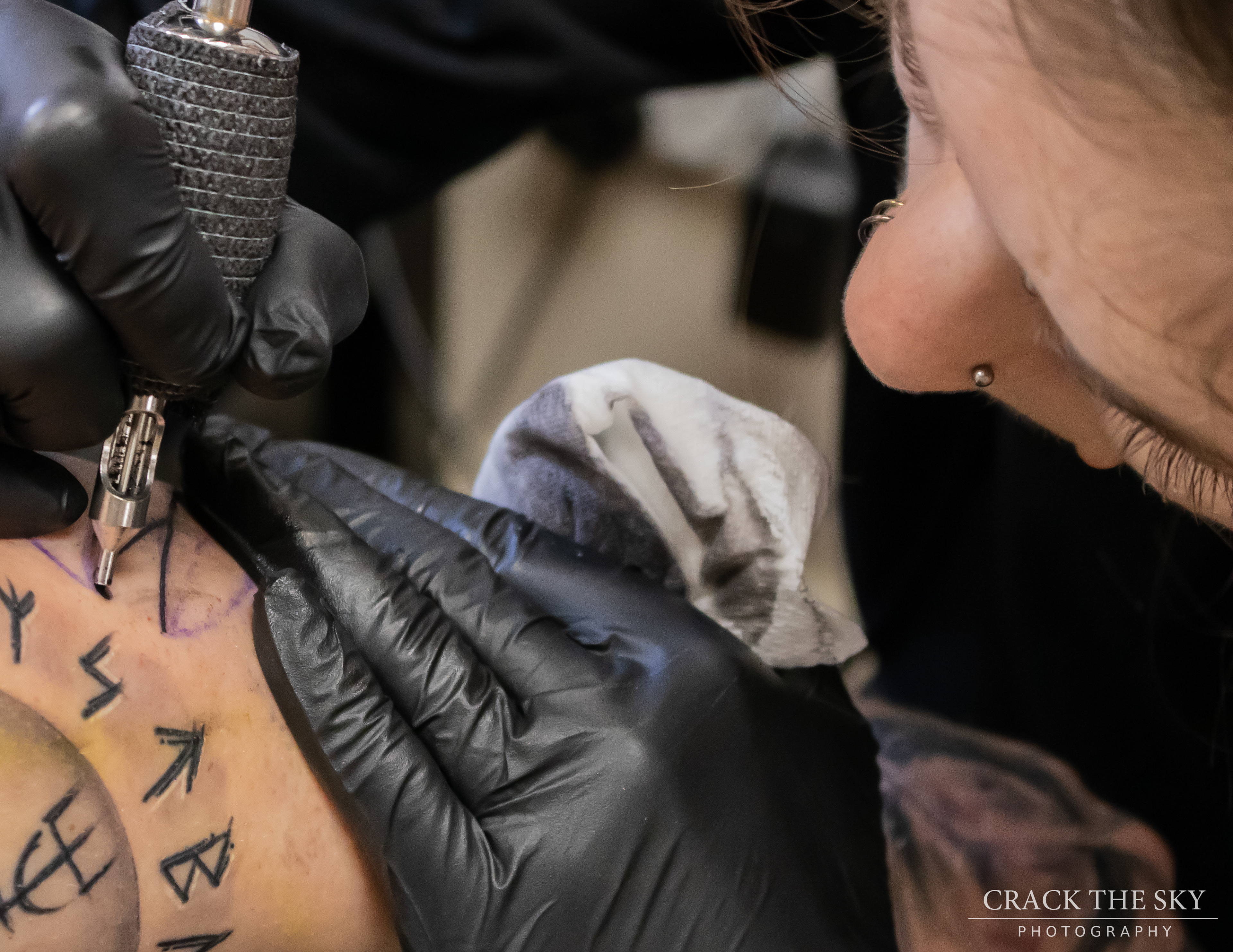 Tattooing by @caz_gold (instagram)