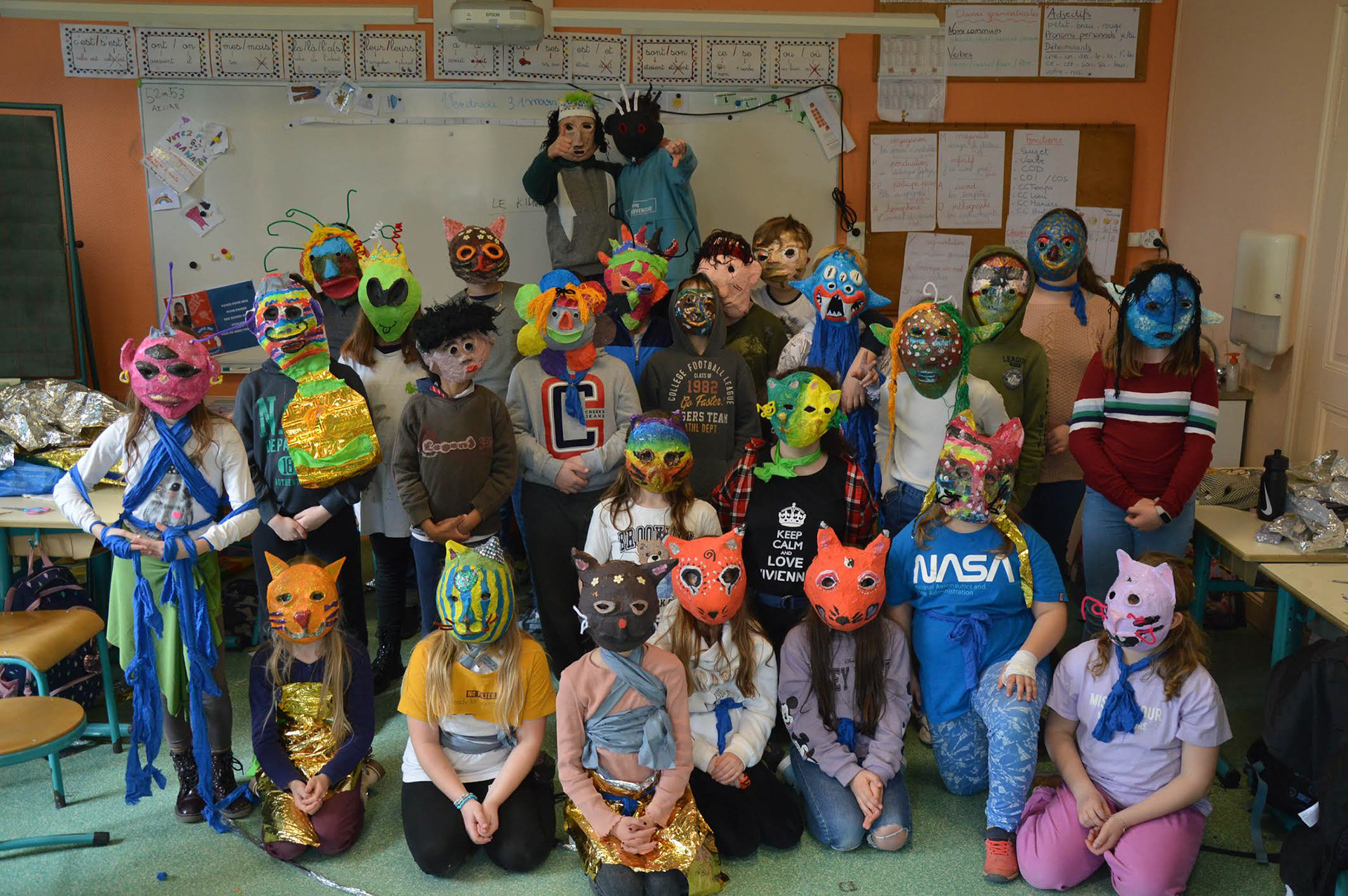 Atelier proposé en école avec la Cie SANS VISAGE