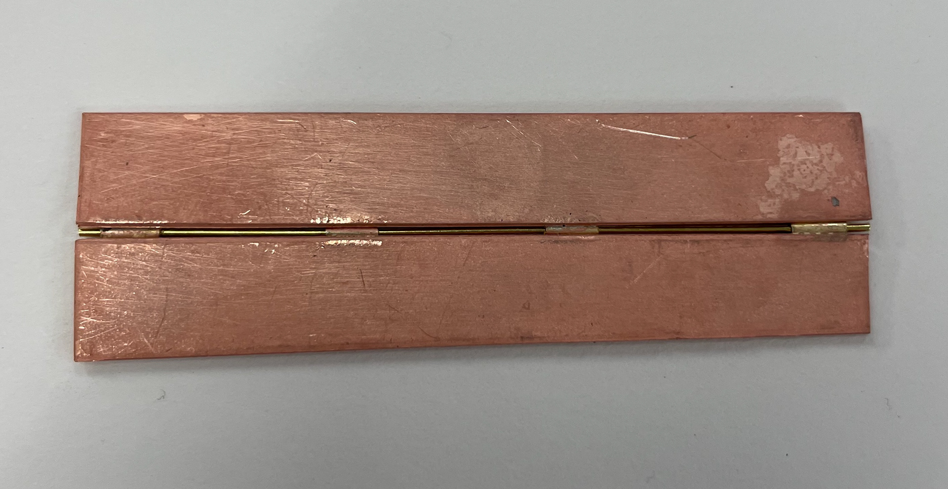 Back of hinge