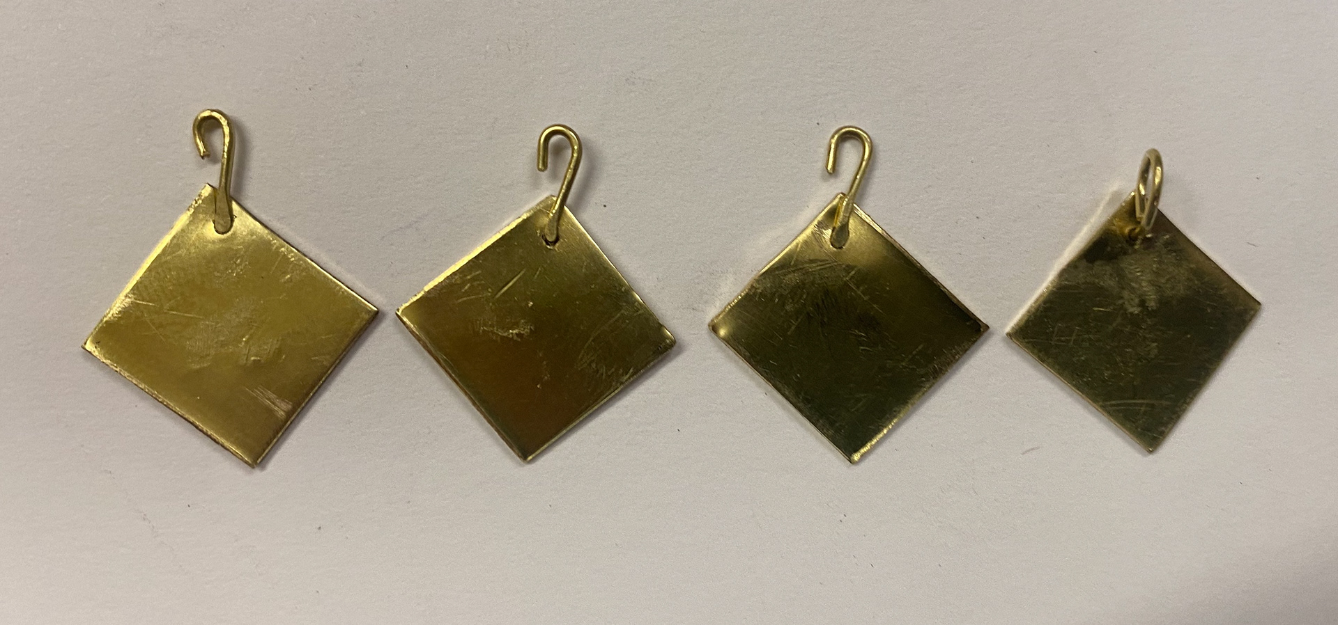 Connection with hooks