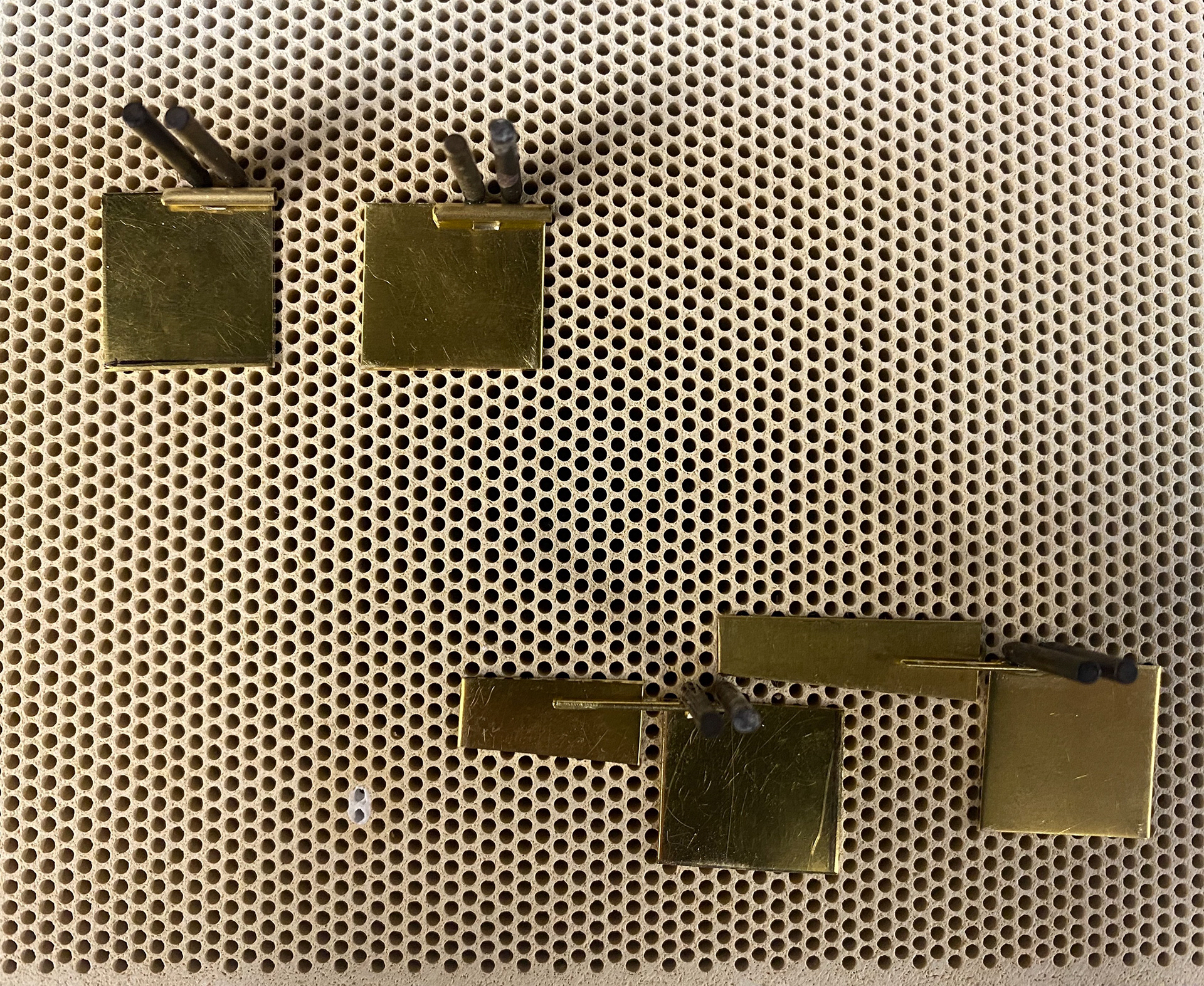 Connection with pin and rod