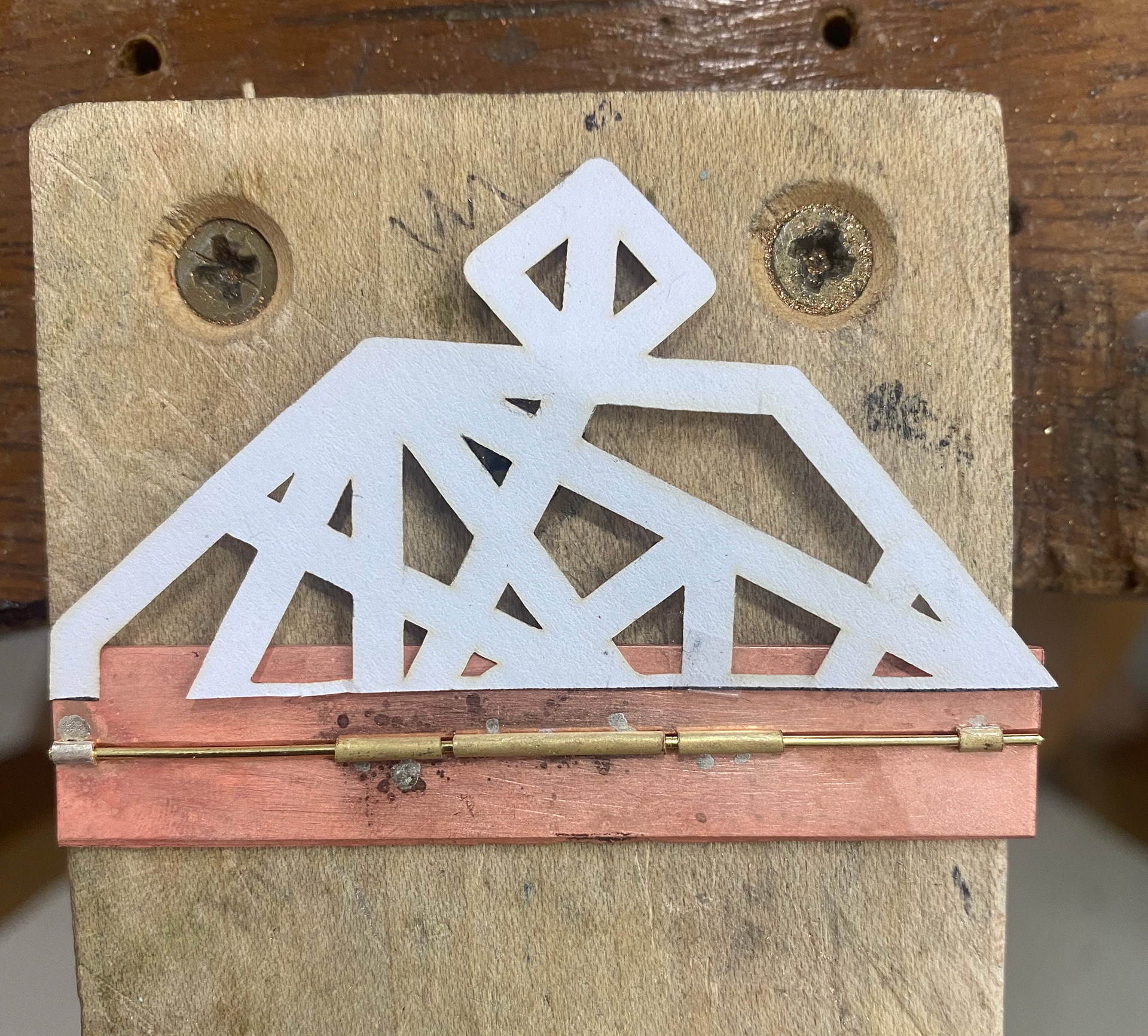 Reference of where I placed the hinges based off the design