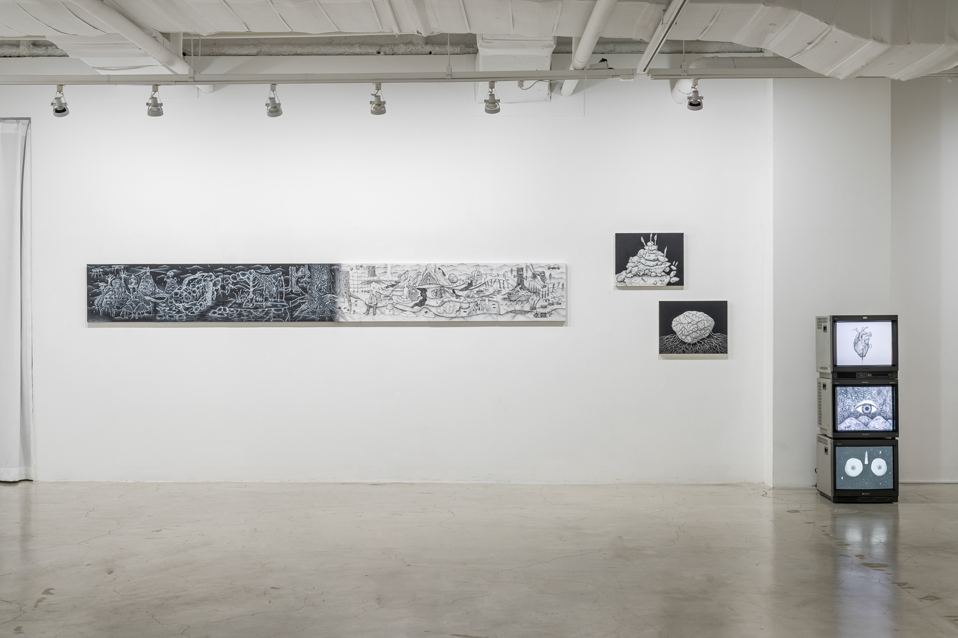 <소문과 빌런의 밤> 전시전경, 우민아트센터