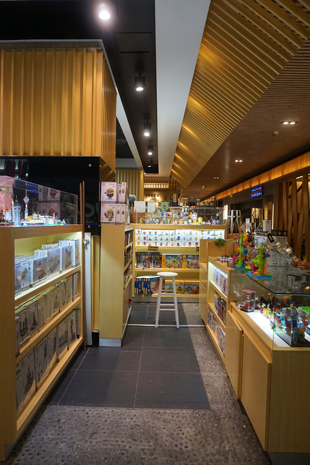 KIOSK DESIGN , LOZ KIOSK @ TOKYO STREET 6TH FLOOR PAVILION KUALA LUMPUR