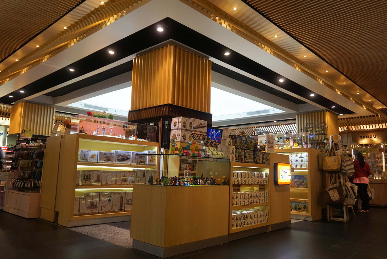 KIOSK DESIGN , LOZ KIOSK @ TOKYO STREET 6TH FLOOR PAVILION KUALA LUMPUR