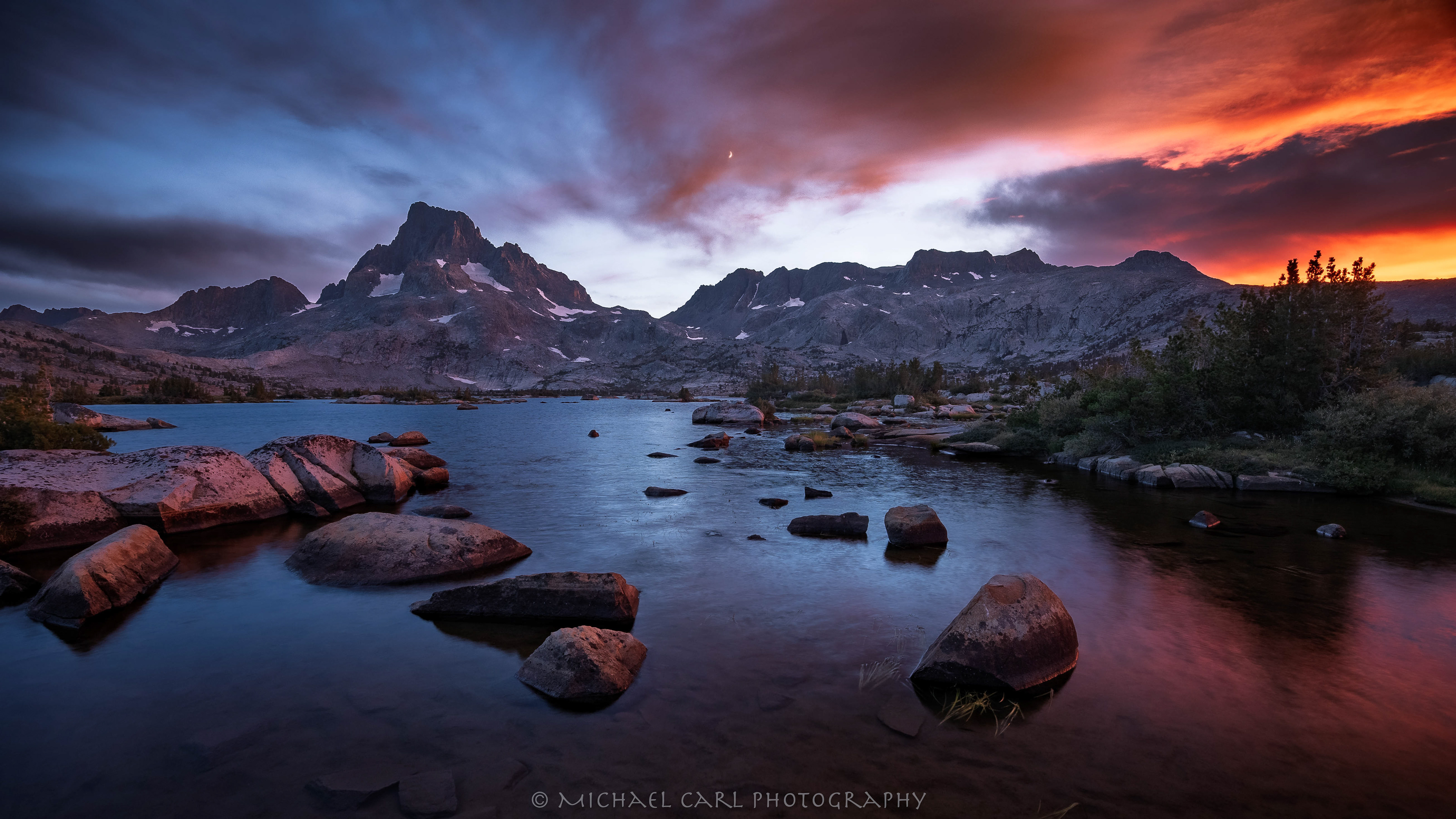 Landscape photography in Sierra Nevada of sunset at Thousand Island Lake in Ansel Adams Wilderness.