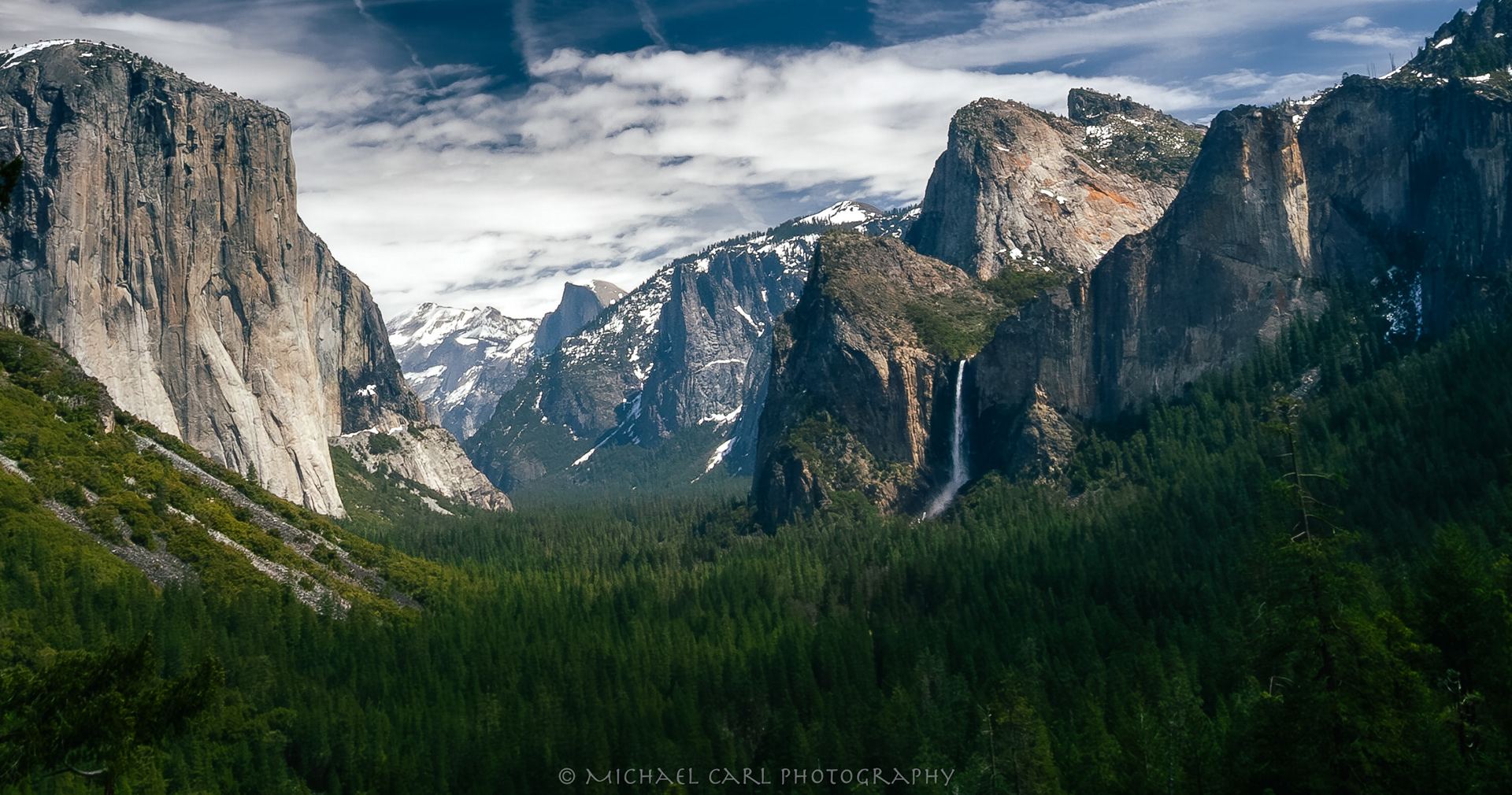 Sierra Nevada landscape photography of Yosemite Valley taken from Tunnel View.