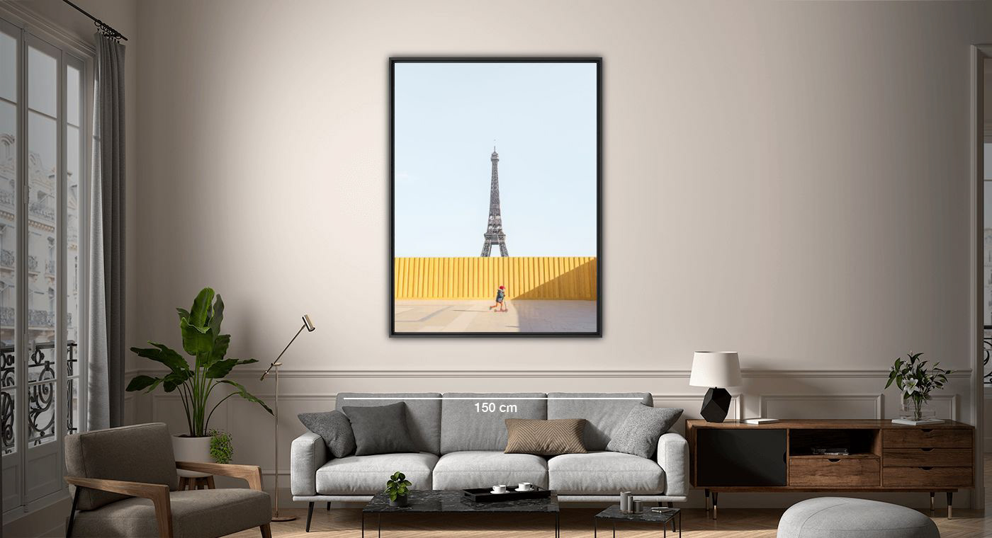 Tirage d'art Yellowkorner - Eiffel Tower Boy - Laura Sanchez