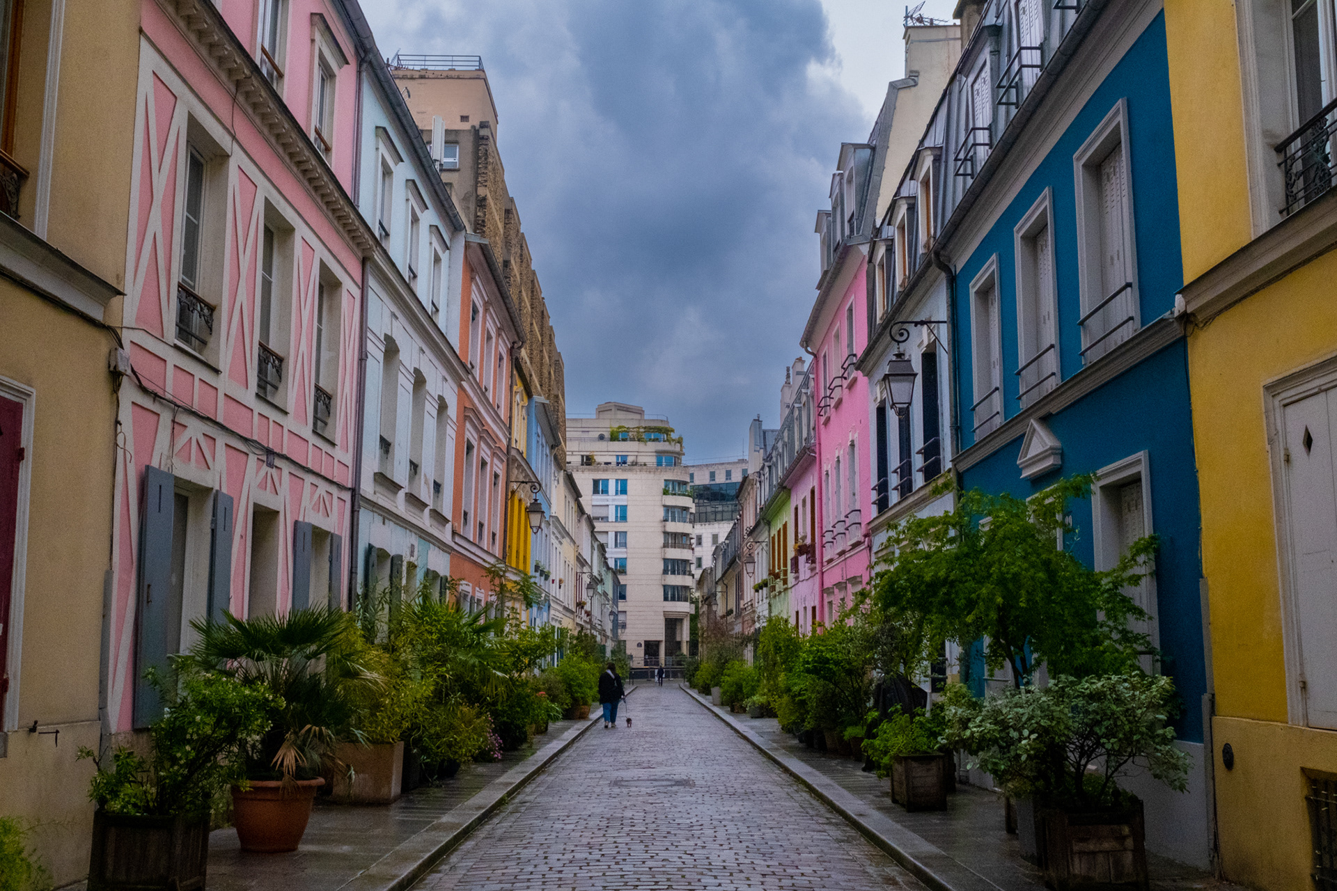 Rue Crémieux ("Most colorful street in Paris")