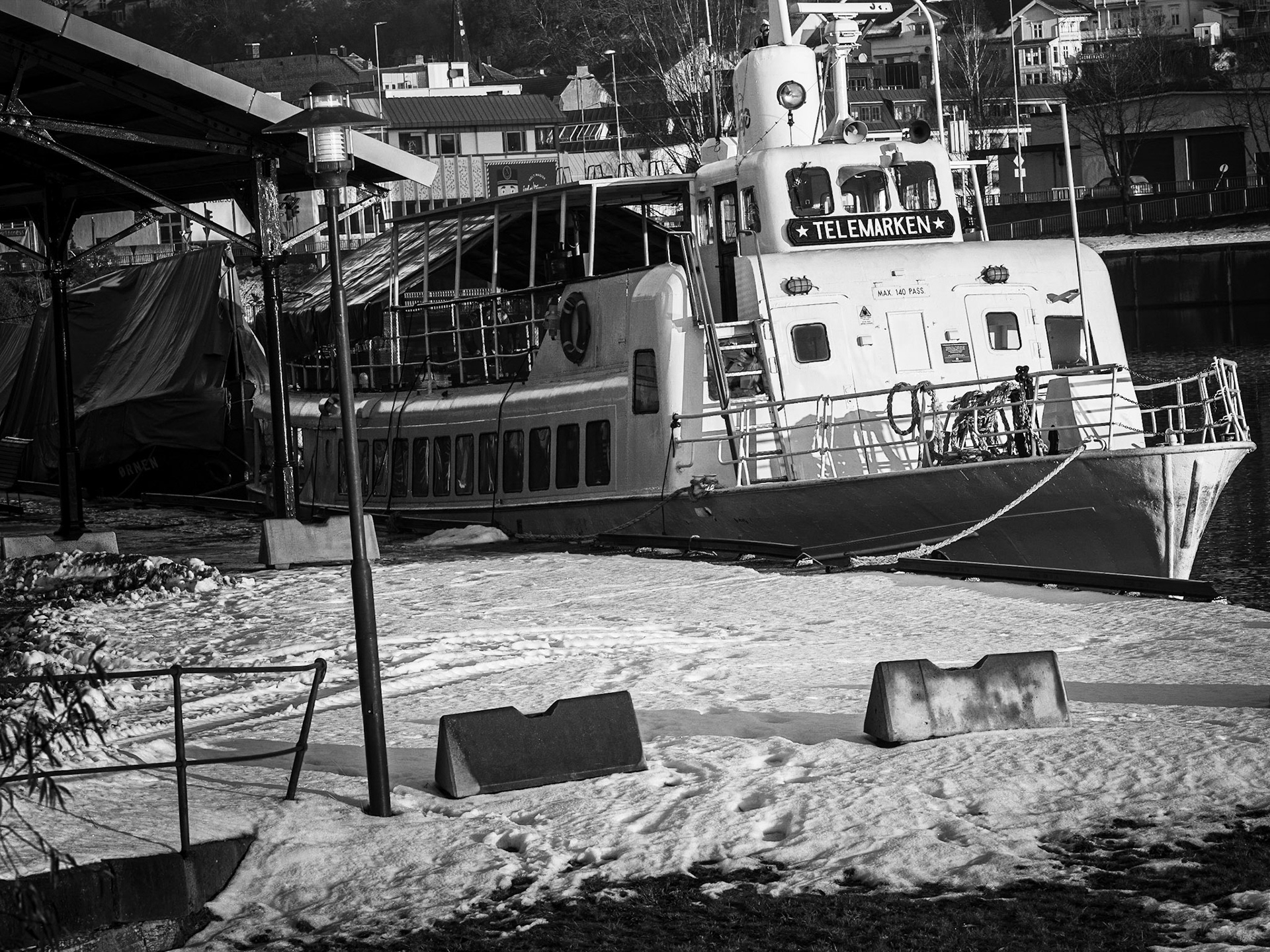 Photo (C) 2021 17/12/2021-Tormod Malmgrenhttps://www.flickr.com/photos/184117469@N02/En rusletur på Bakkestranda en fredag midt i Desember 2021