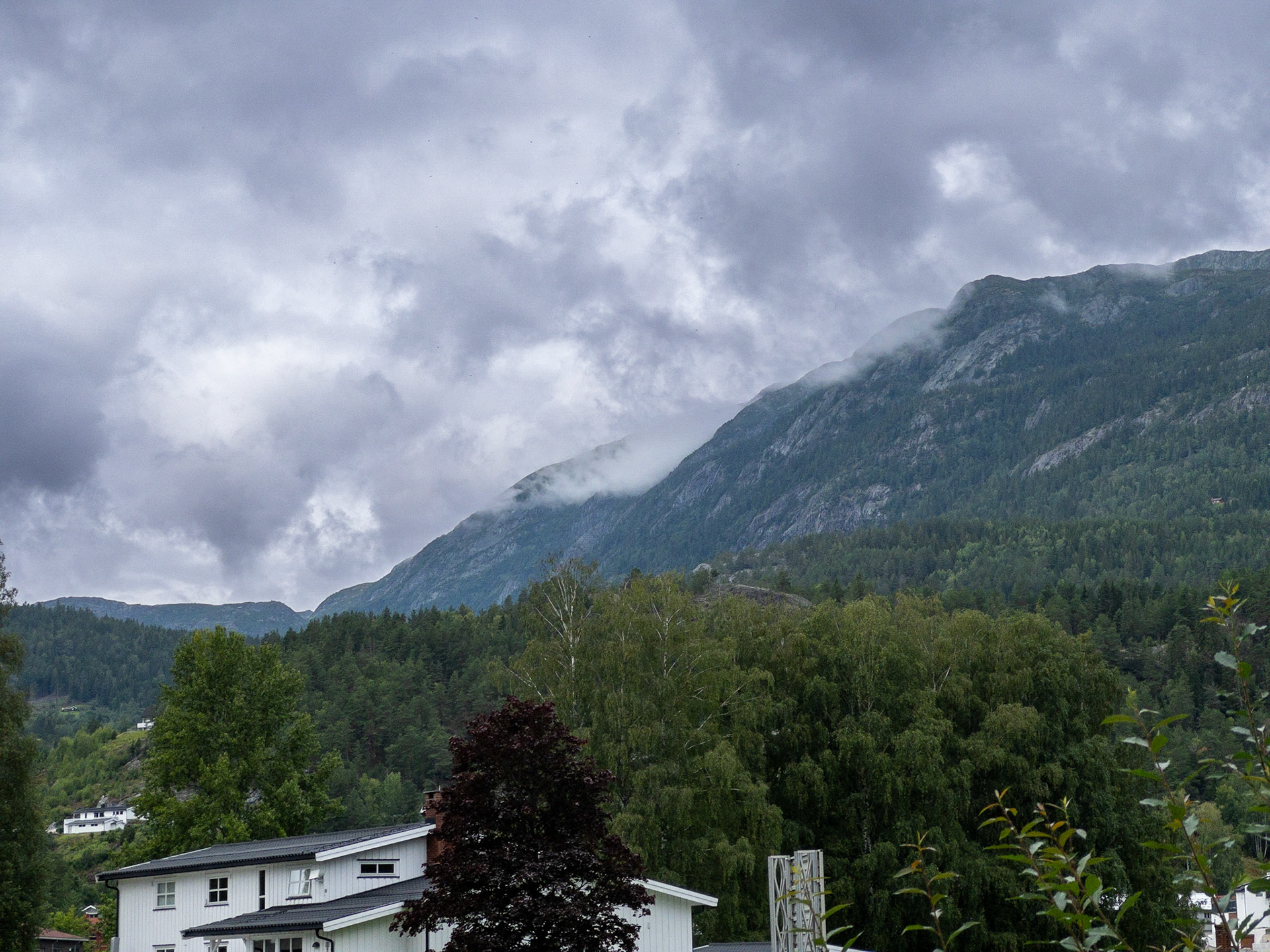 Innom Seljord på vei til Vrådal med jobb.