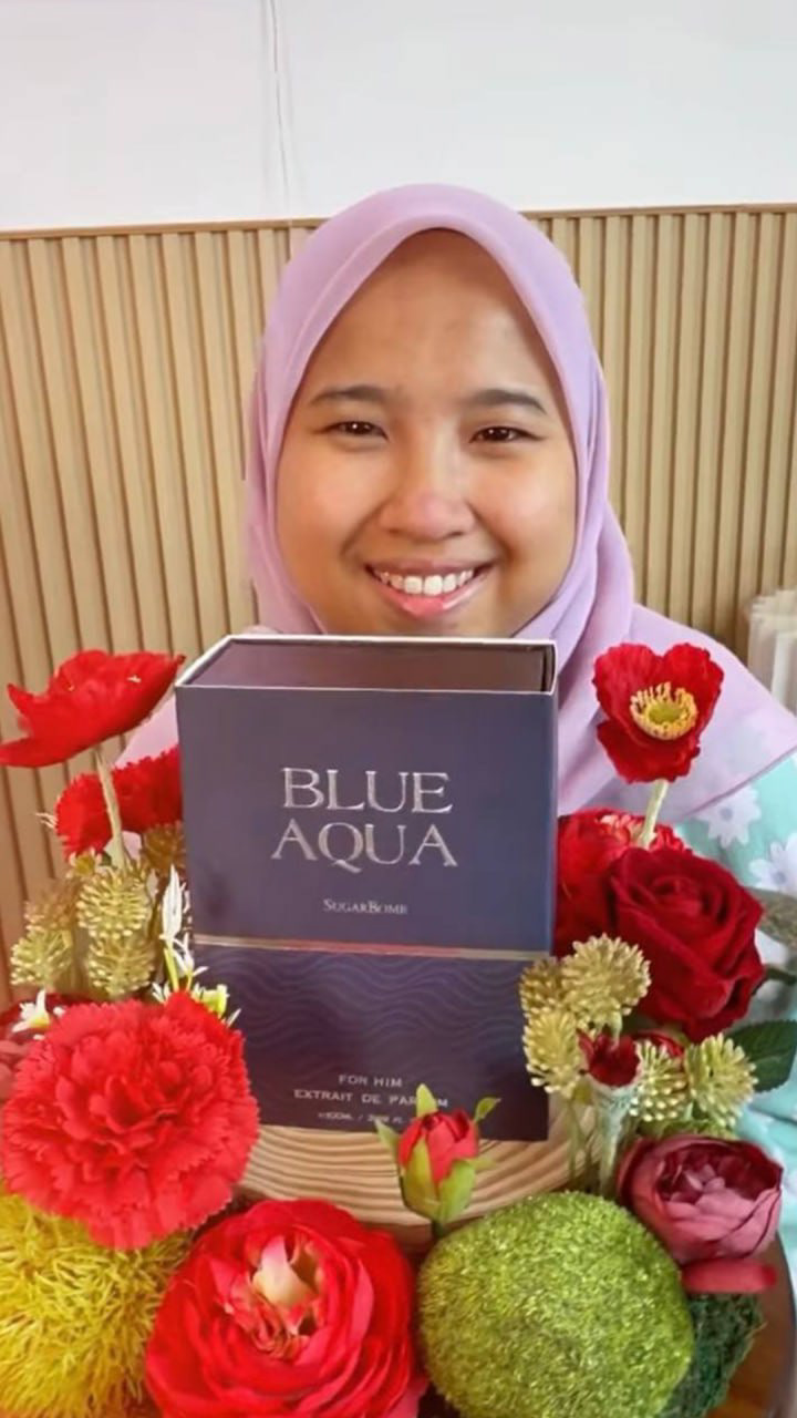 Pn Ezzatul (Admin & HR)